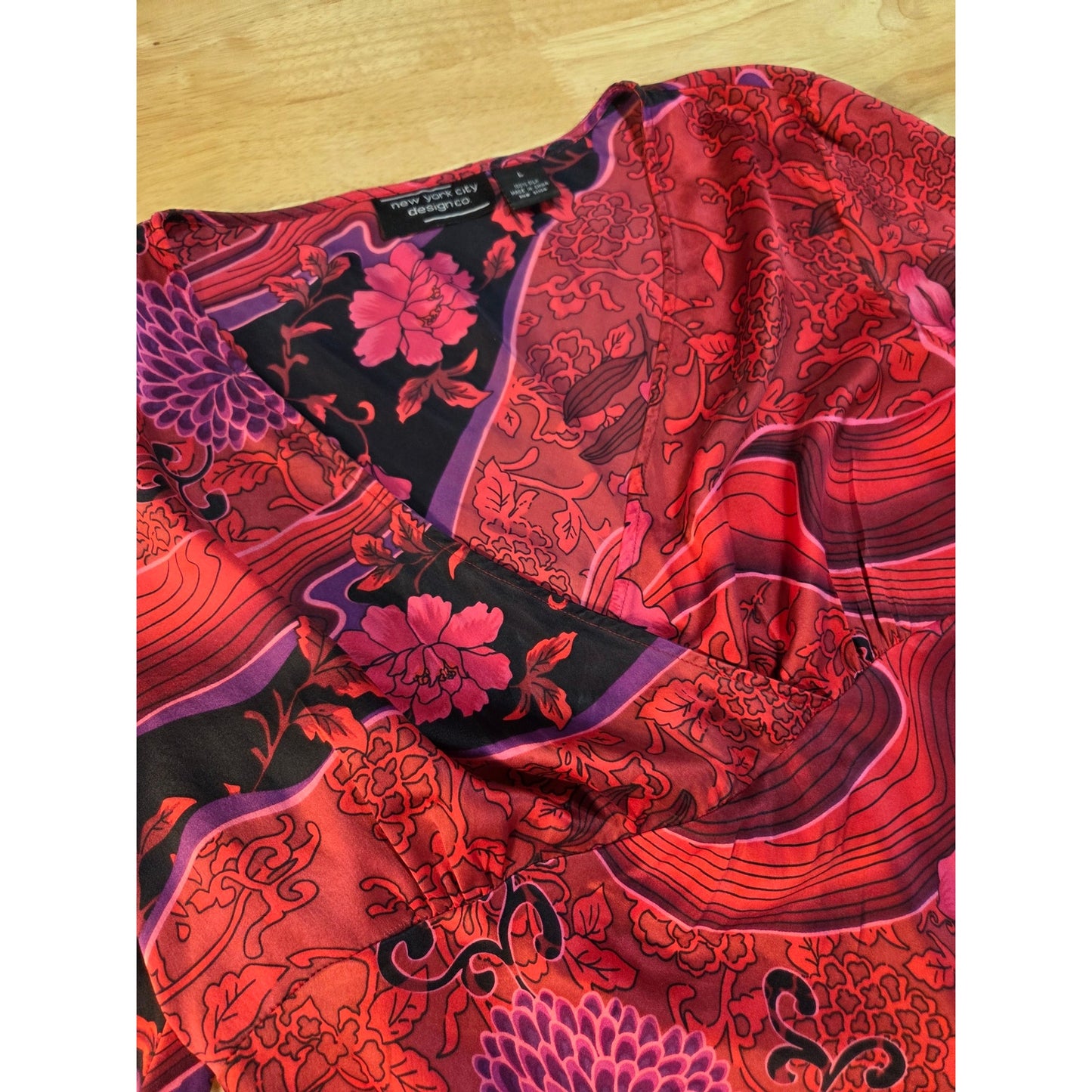 New York City design company 100% silk floral prints long Bell sleeve
