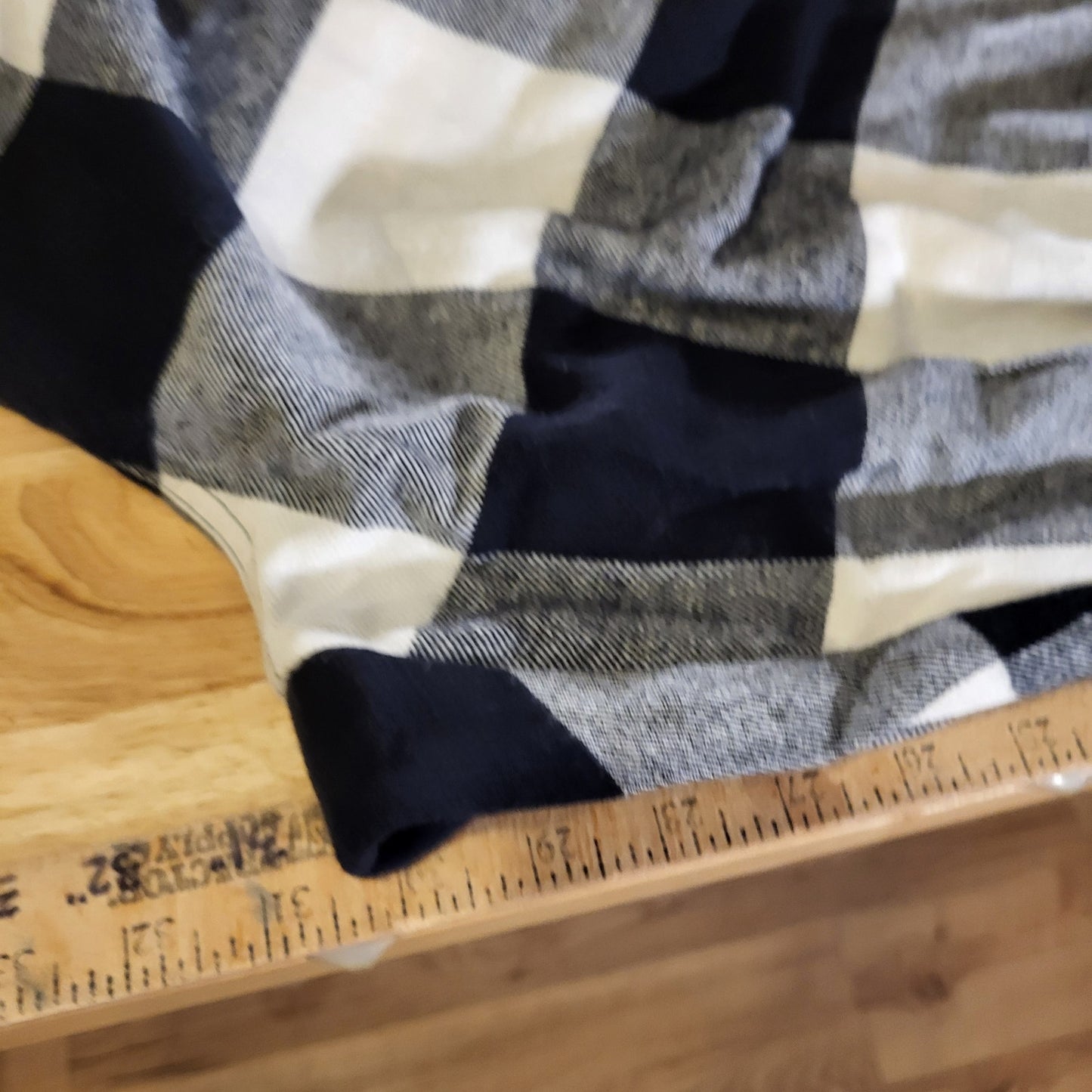 NWT Old Navy Black & White Buffalo Check Flannel Pajama Set Large