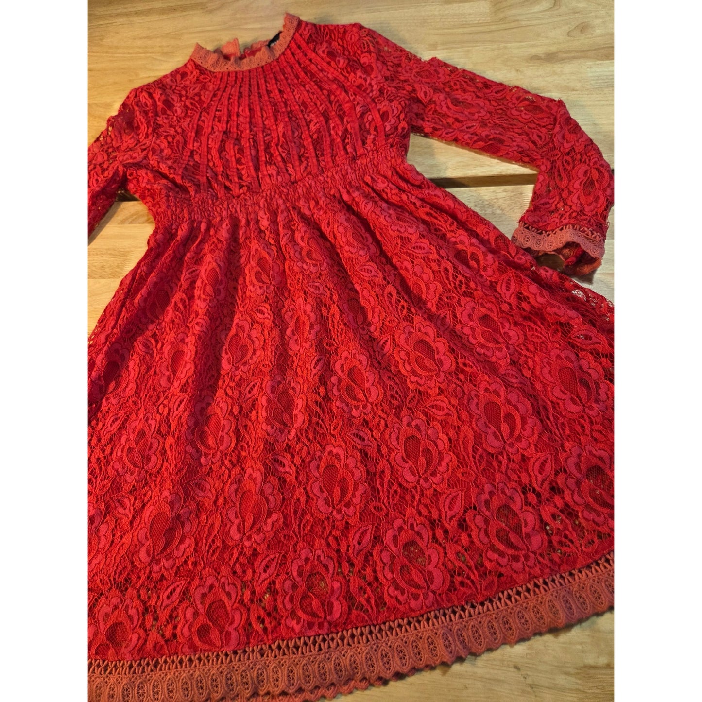 Mooerkeer red lace mini long sleeve dress high neck keyhole back size medium