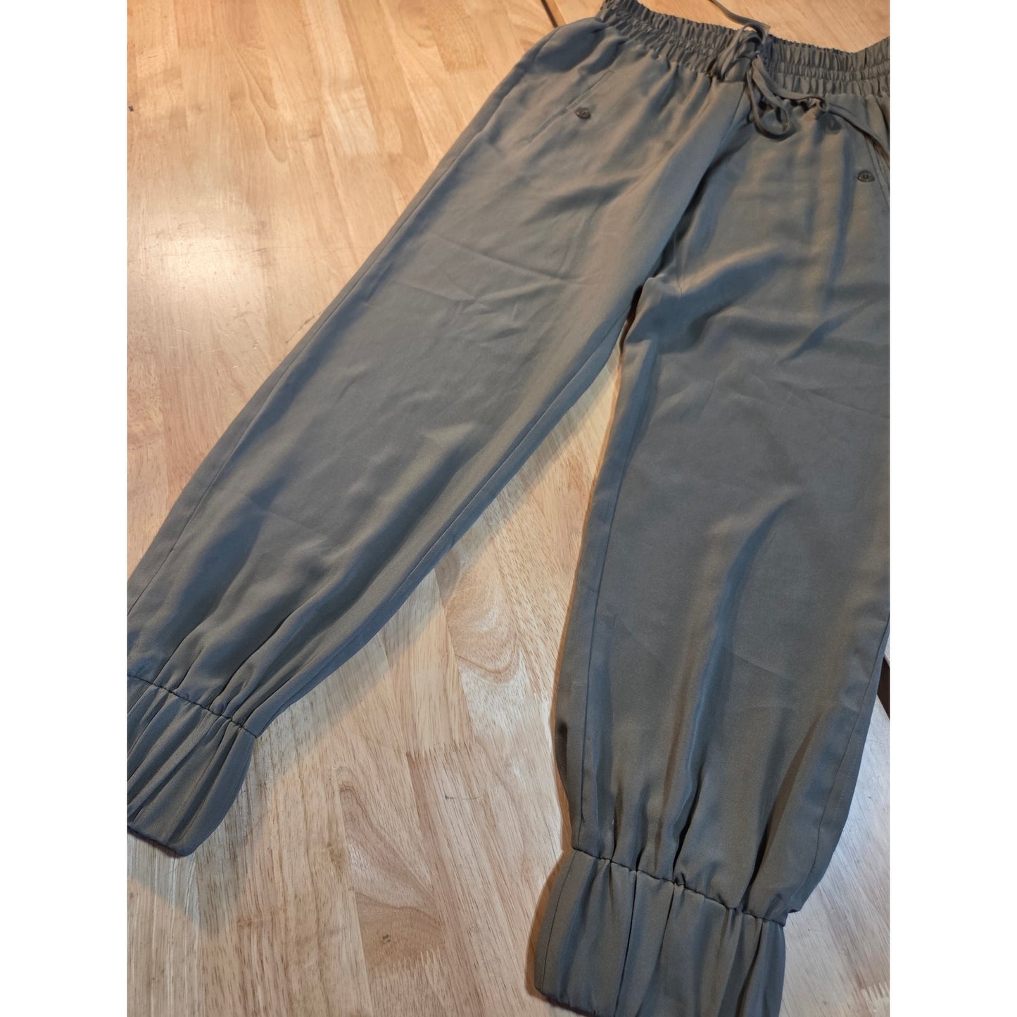 BCBG army green elastic waist jogger nylon small tie pockets
