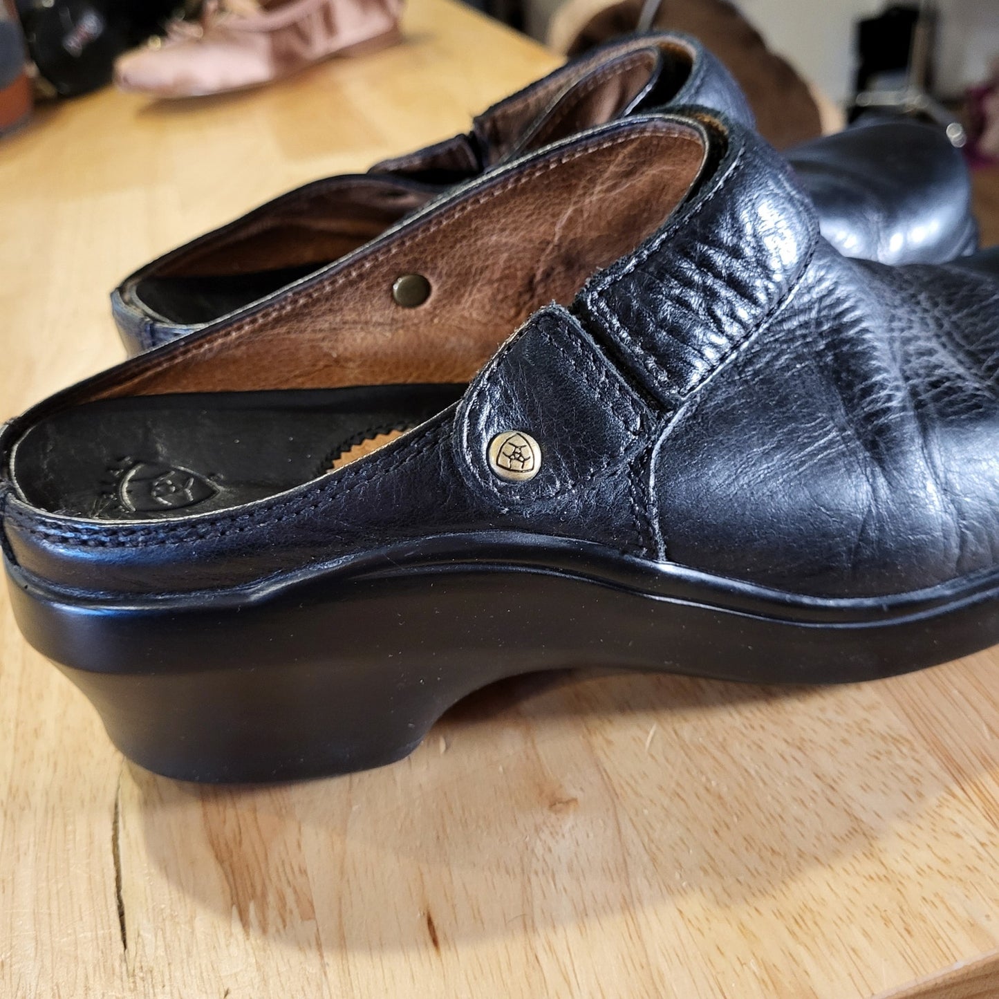 Ariat Black Leather Clogs Size 9 Gold Detail Rubber Grip Sole