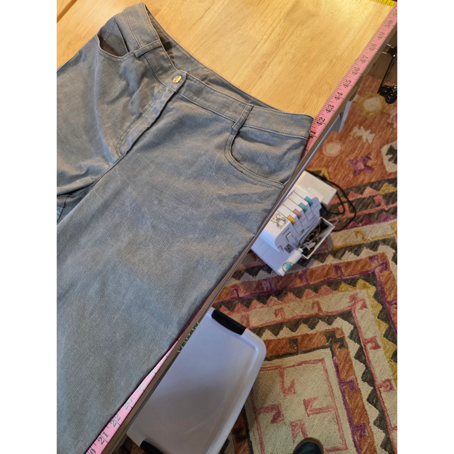 St. John's size 12 gray straight leg denim jeans