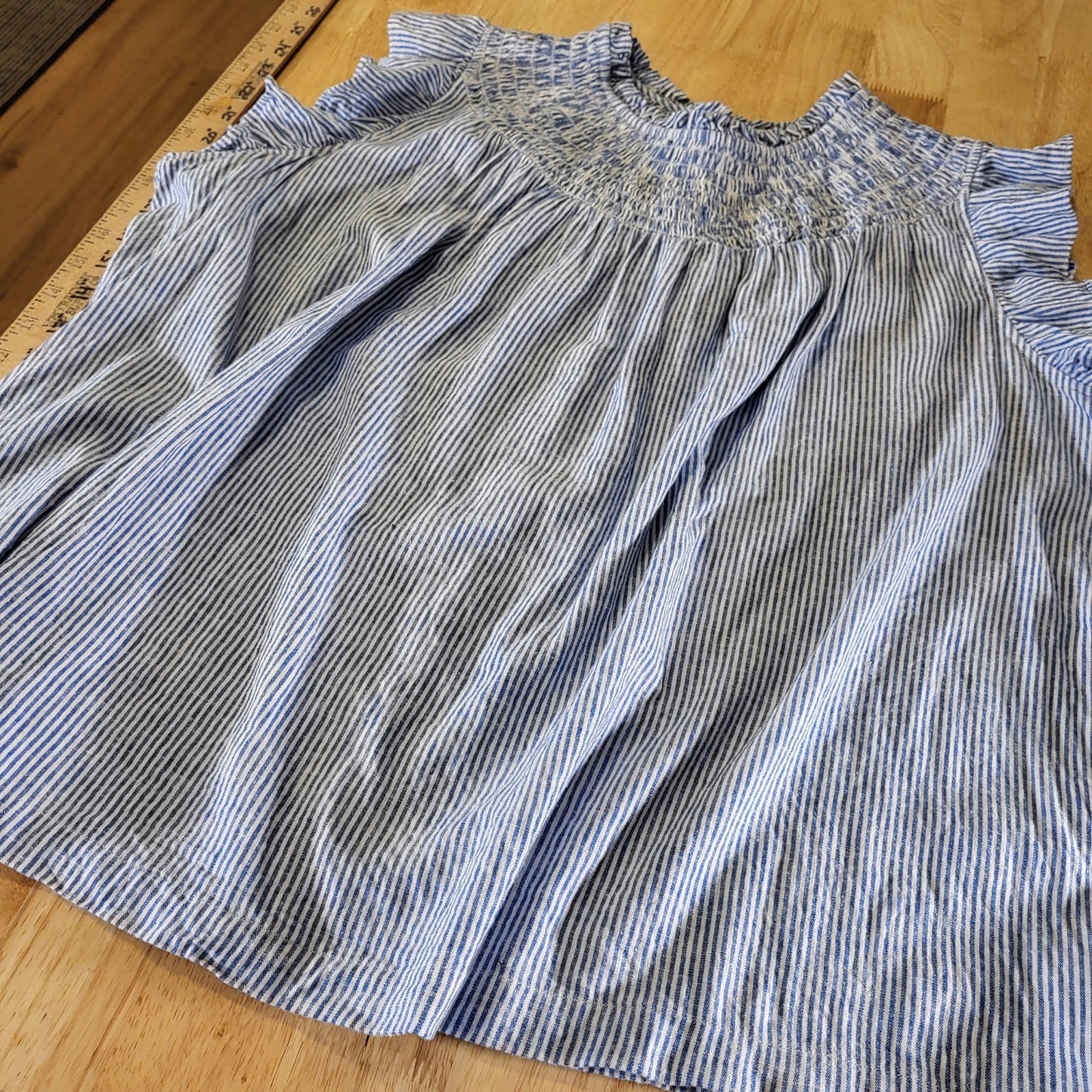 Crown & Ivy XXL Linen Blend Flutter Sleeve Elastic Keyhole Blue Striped