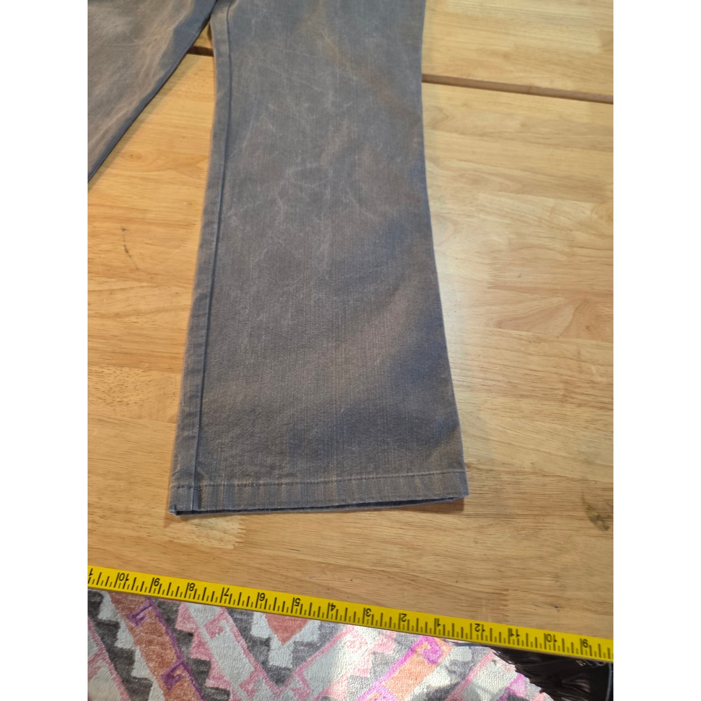St. John's size 12 gray straight leg denim jeans