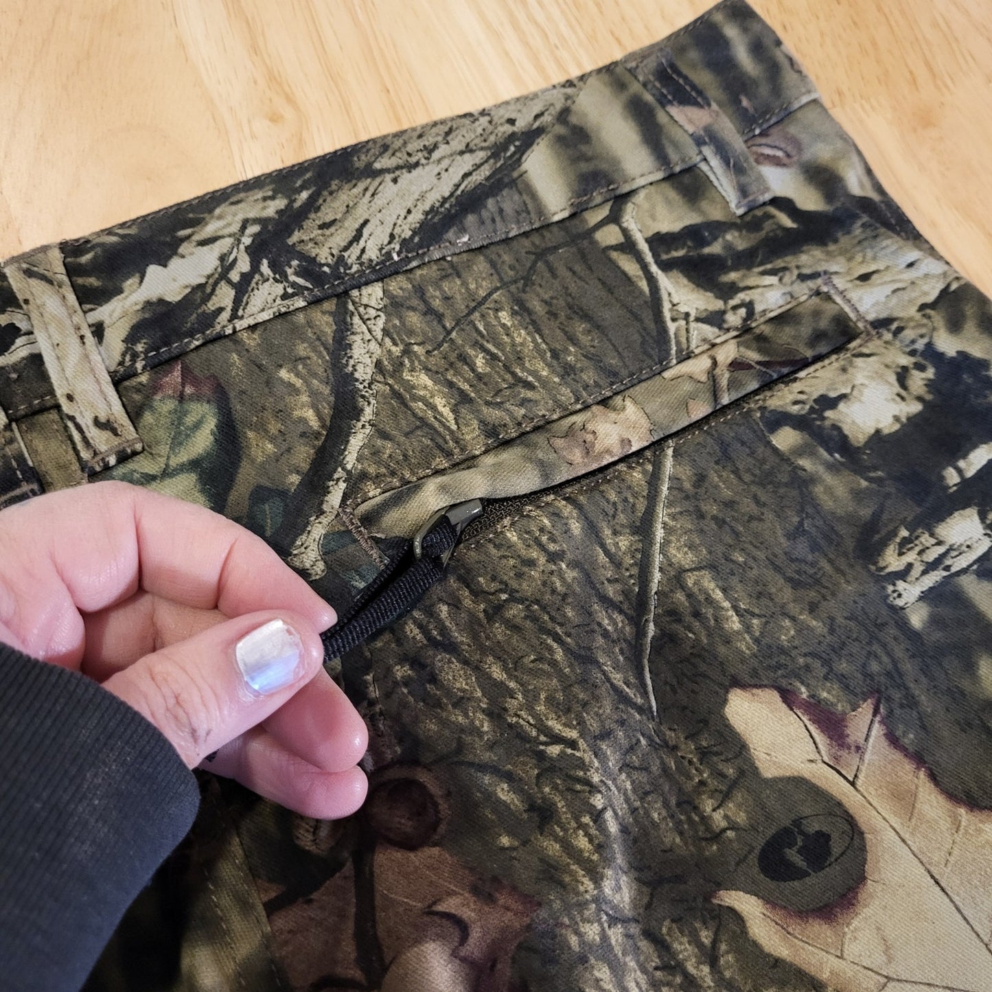 Russel Outdoors M 8/10 Camouflage Straight Leg Cargo Pants Pink Lining Zip Snap