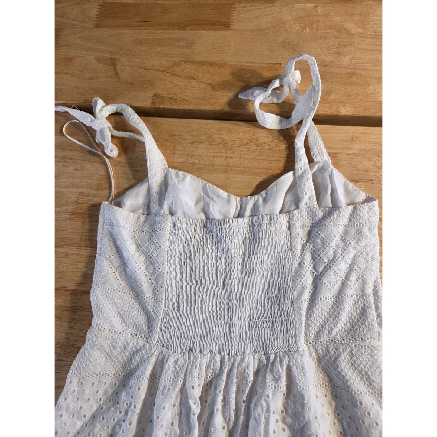 Steve Madden White Rayon Eyelet Tie Strap Summer Dress Elastic Sheered Back 8