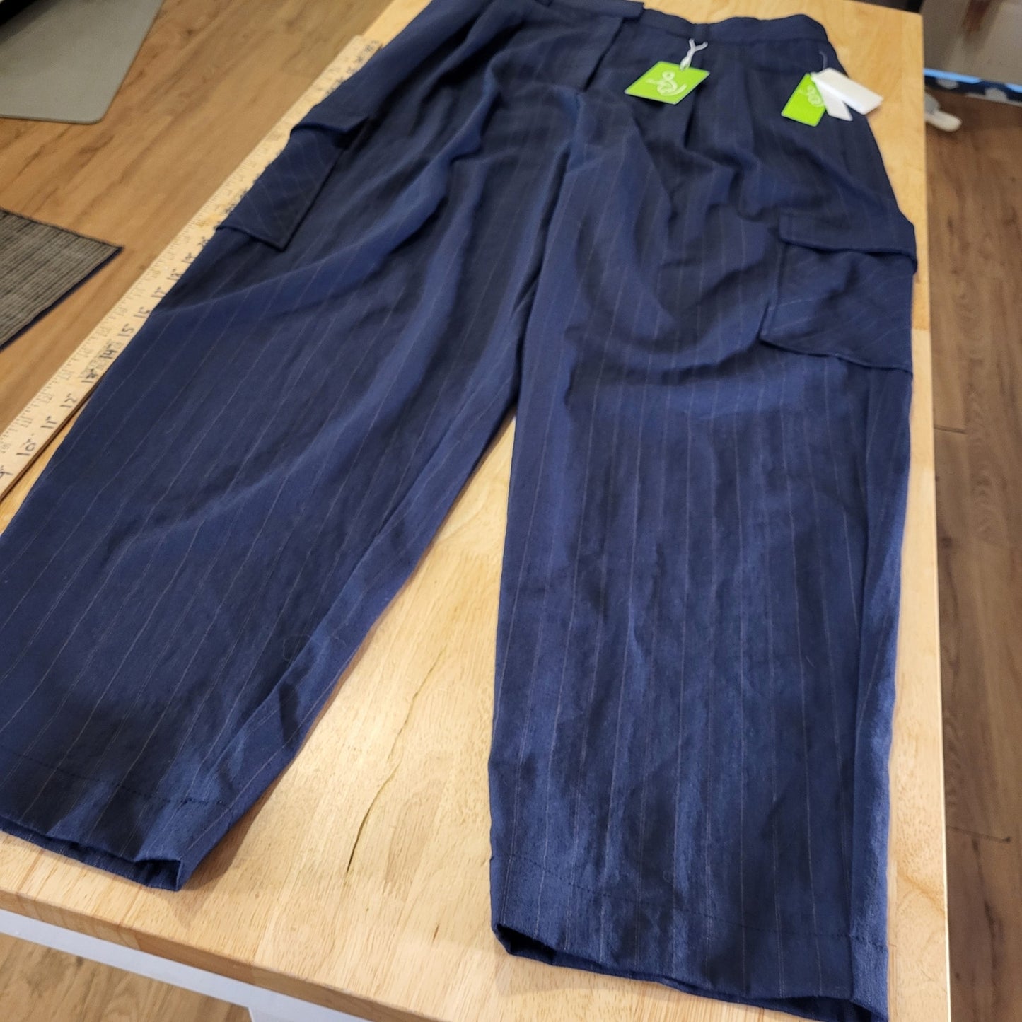 Sam Edelman Laila Pants Pinstripe Elastic Waist Pockets Viscos Nylon Size 16