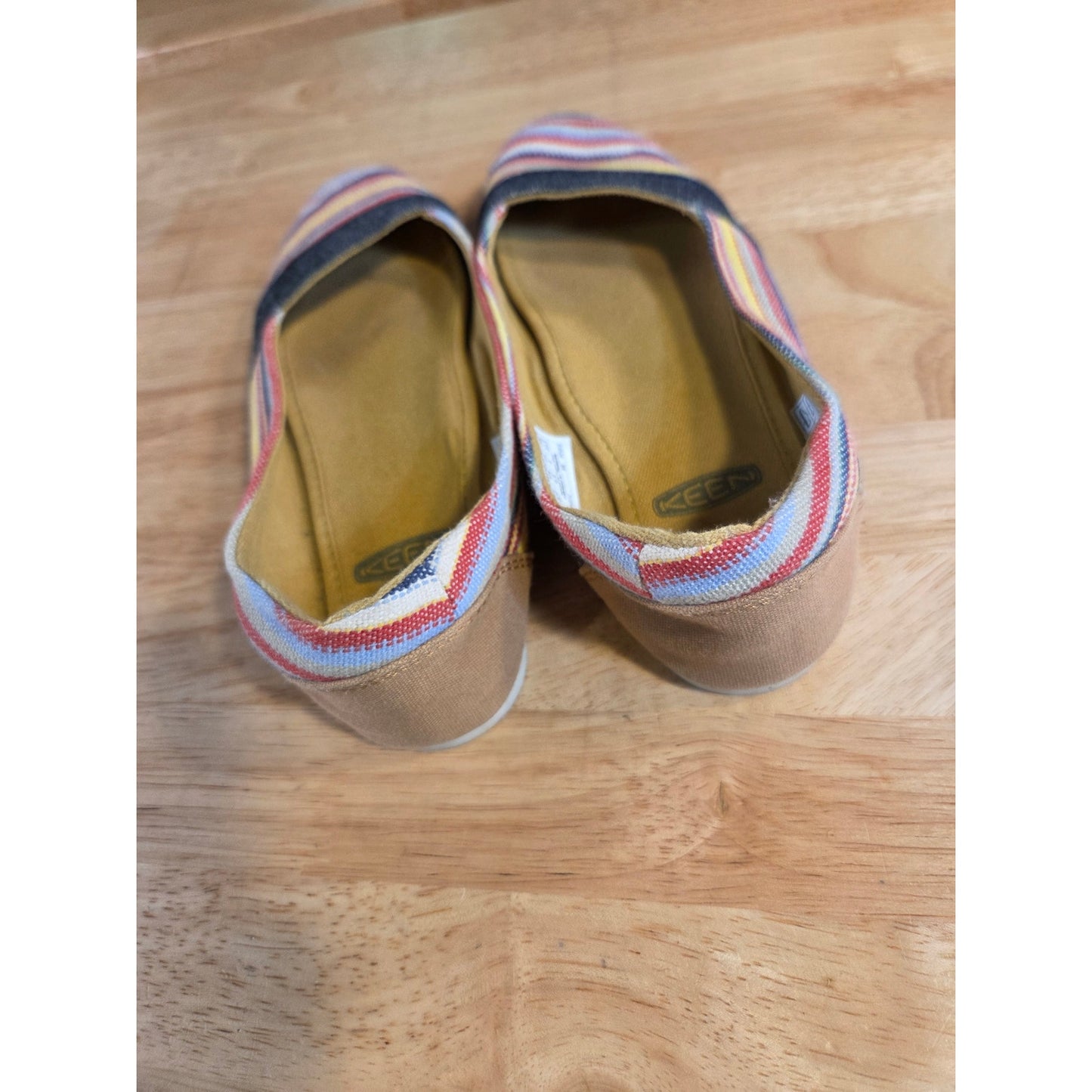Canvas striped Keen Flats rubber Sole red blue size 6.5