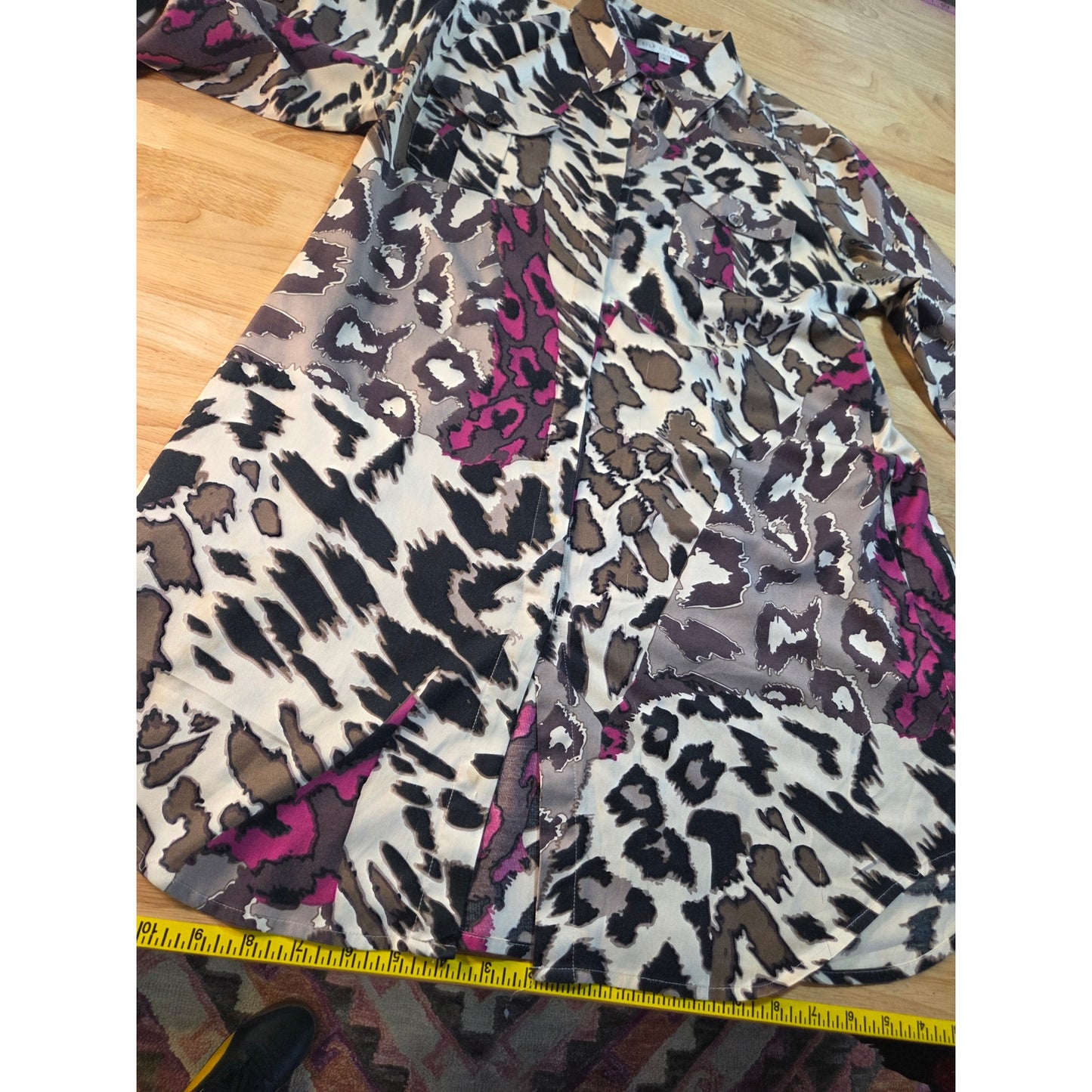 Silk culture size large 100% silk collared blouse colorful purple leopard print