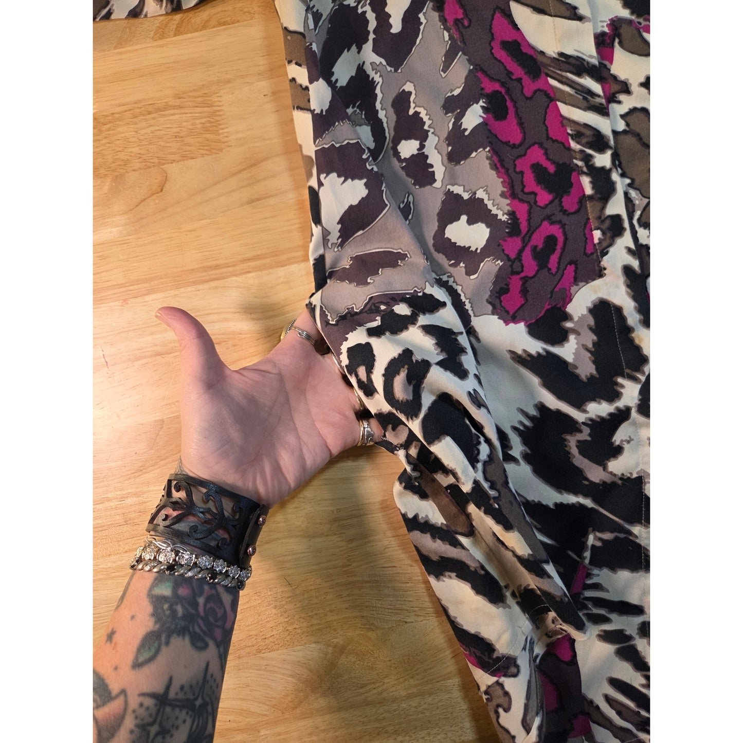 Silk culture size large 100% silk collared blouse colorful purple leopard print