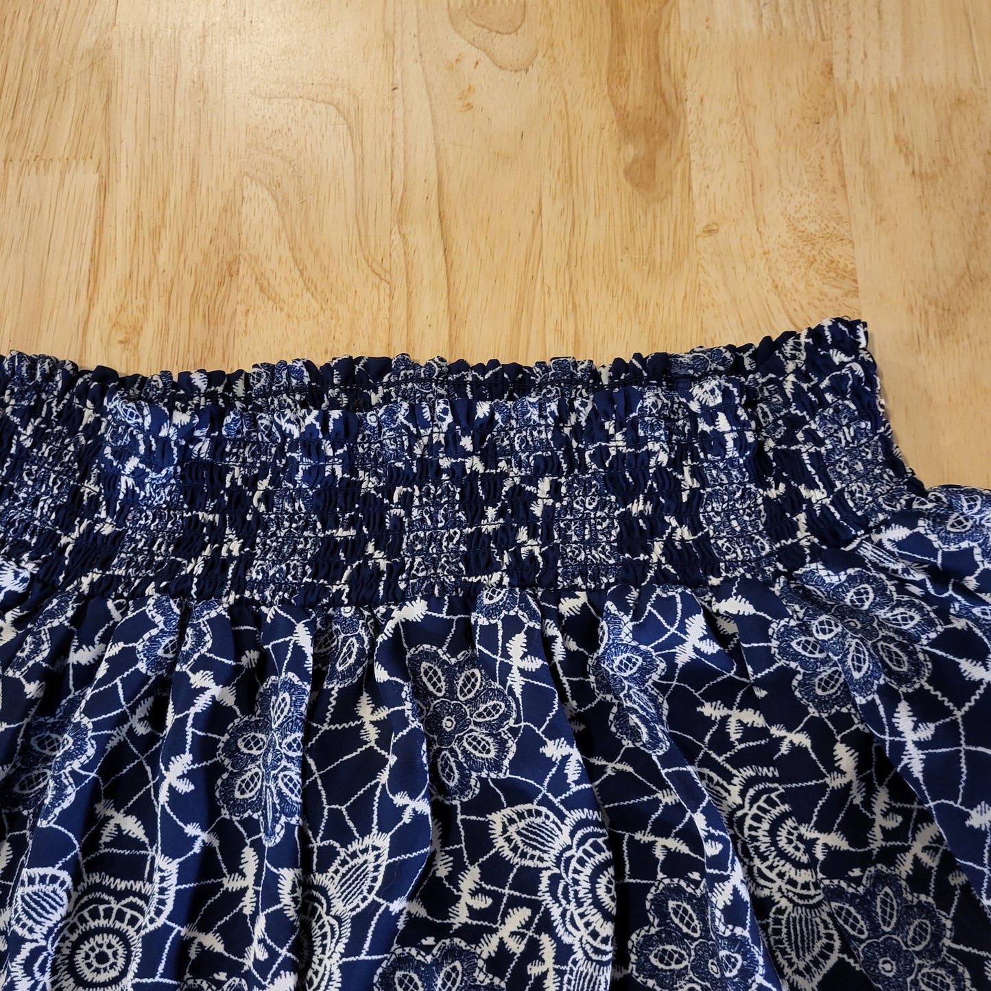 Navy Blue Floral Off The Shoulder Keyhole Back Elastic 17" P2P