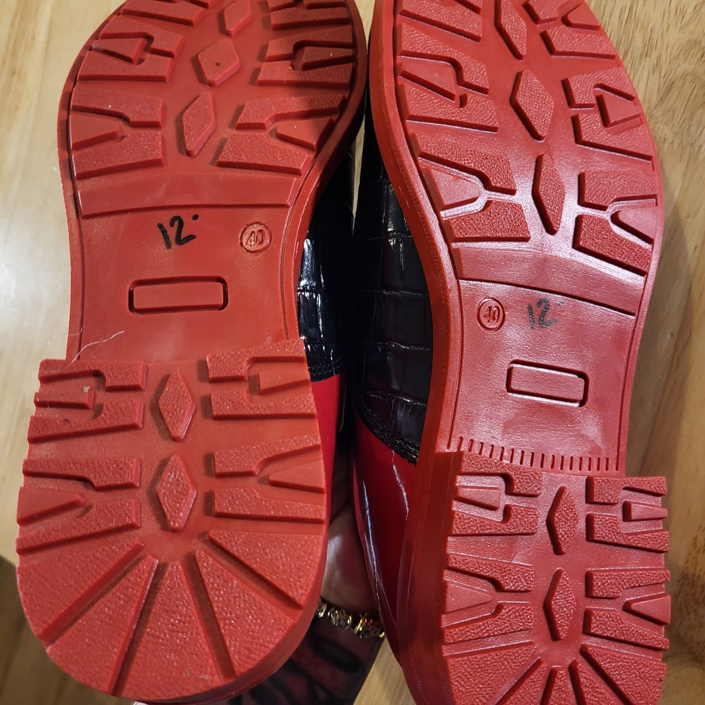 Girotti Italian Leather Black & Red Satin Striped Laces Size 40 9.5 US