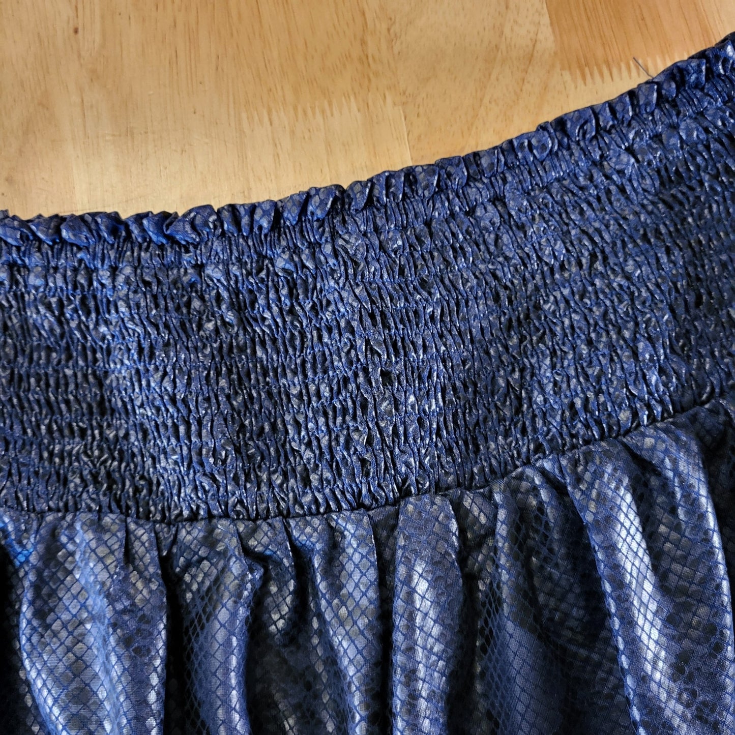 NWT Fab'rik Elastic Waist Slinky Animal Print Blue 28" Waist Soft