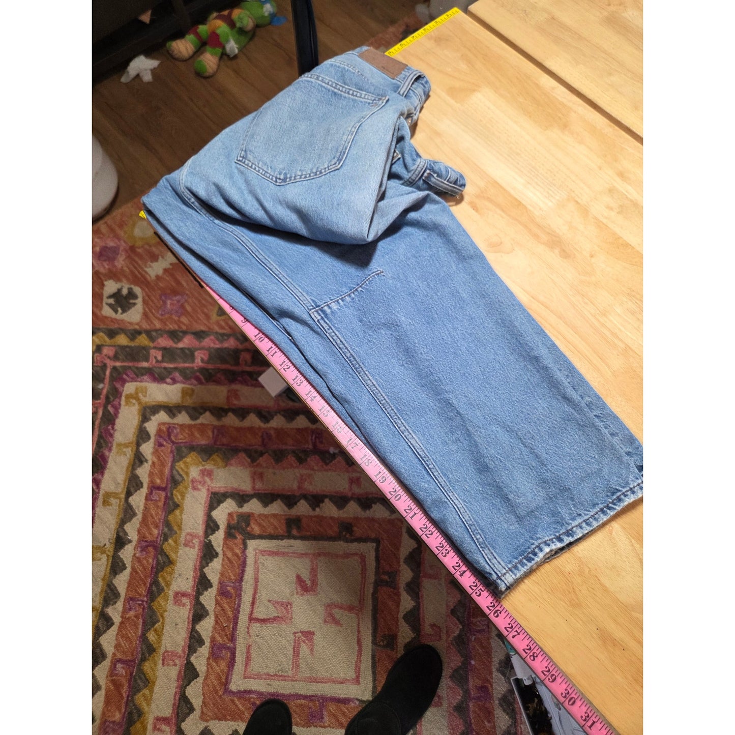 Madewell The Darted Barrel leg Jean size 30 light wash