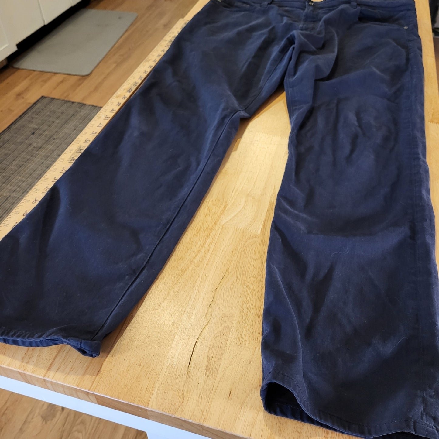 AG Adriano Goldschmied Everett Slim Straight Black 38x32 Jeans