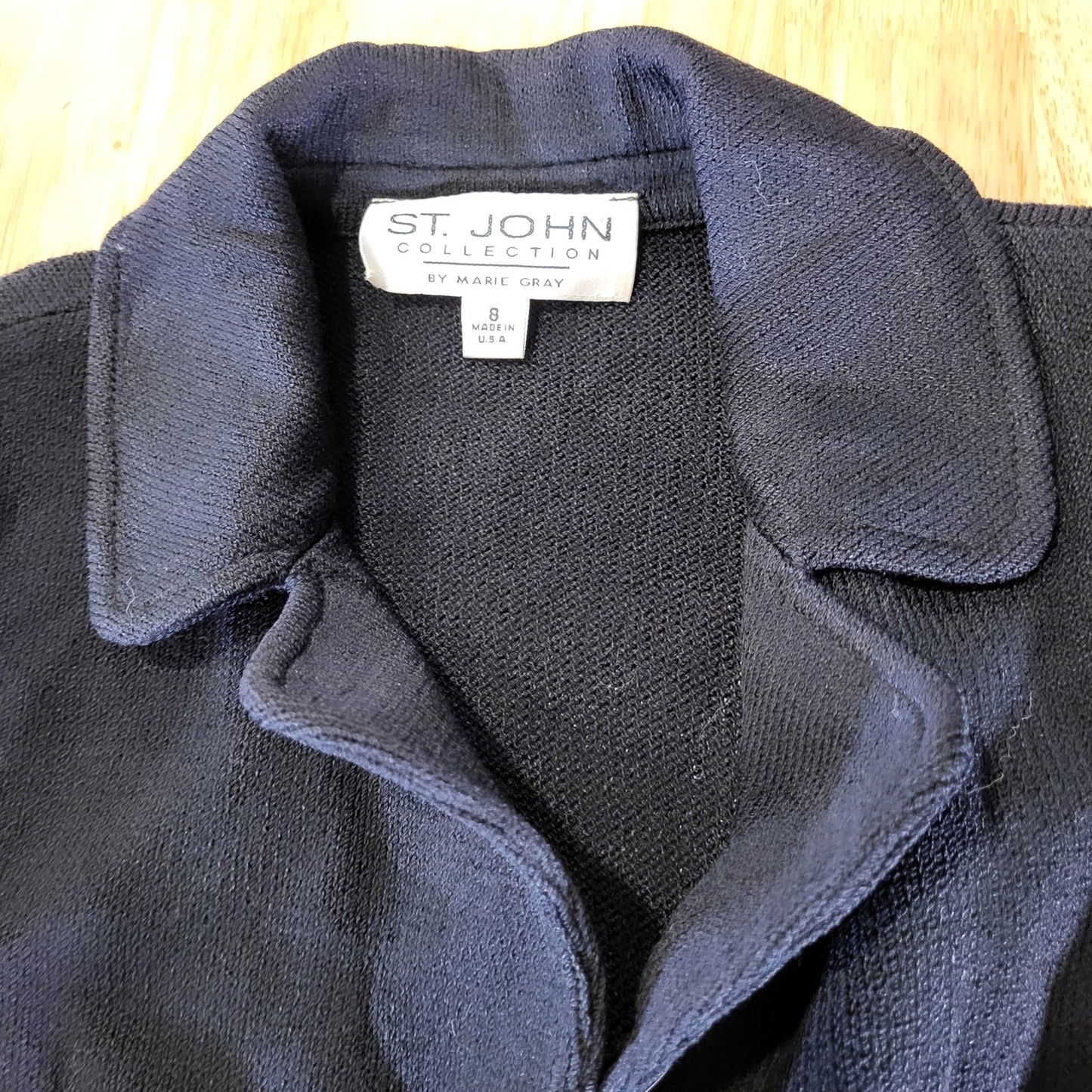 St. John Collection By Marie Gray Vintage Black CollarJacket 20"p2p 26" long 8