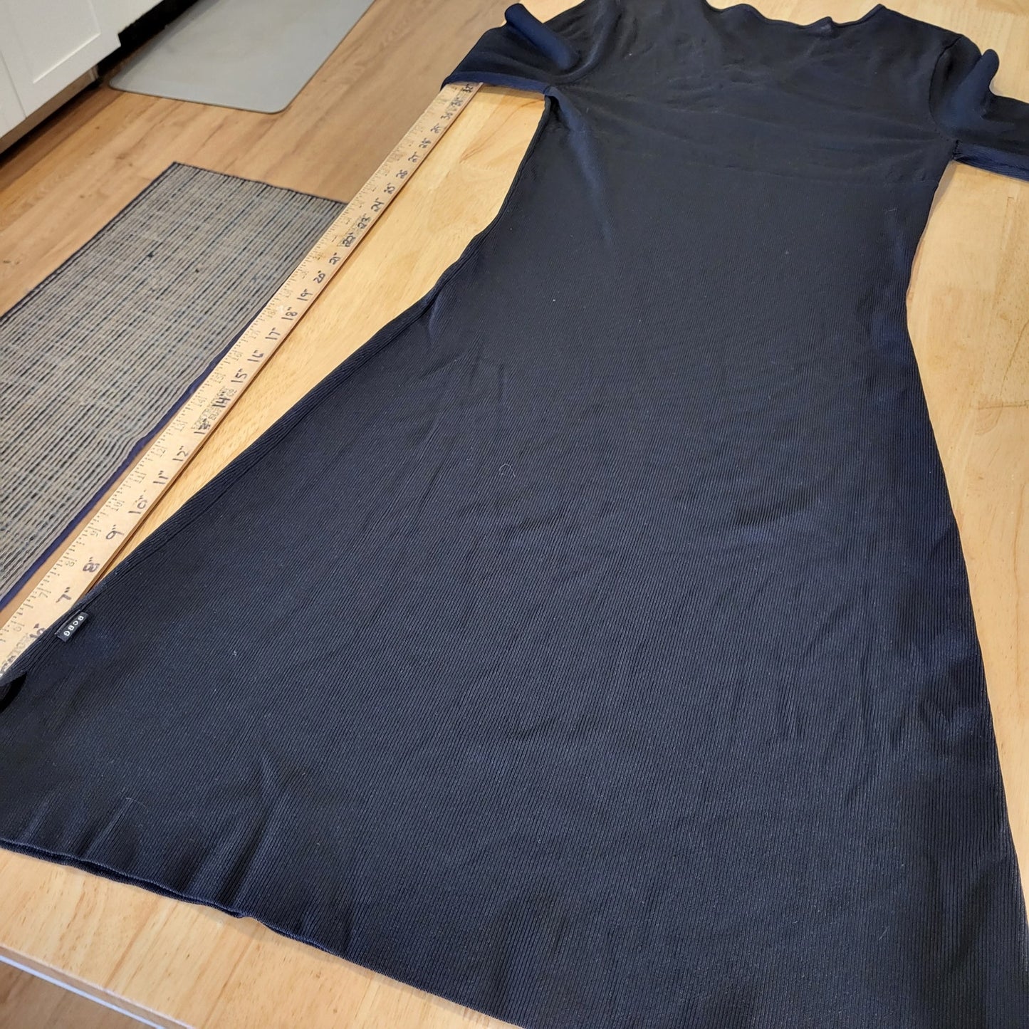 BCBGMAXAZRIA Black Maxi Bodycon Long Sleeve Dress Silver Circle Bust M