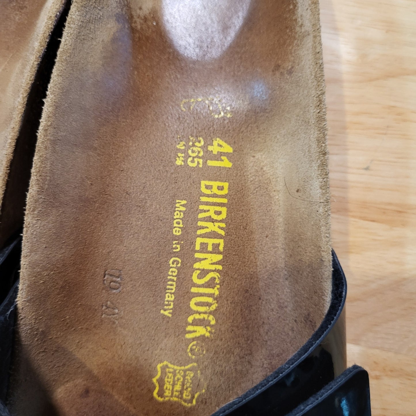 Birkenstock Black Pattern Leather Size 41 Leather Good Condition