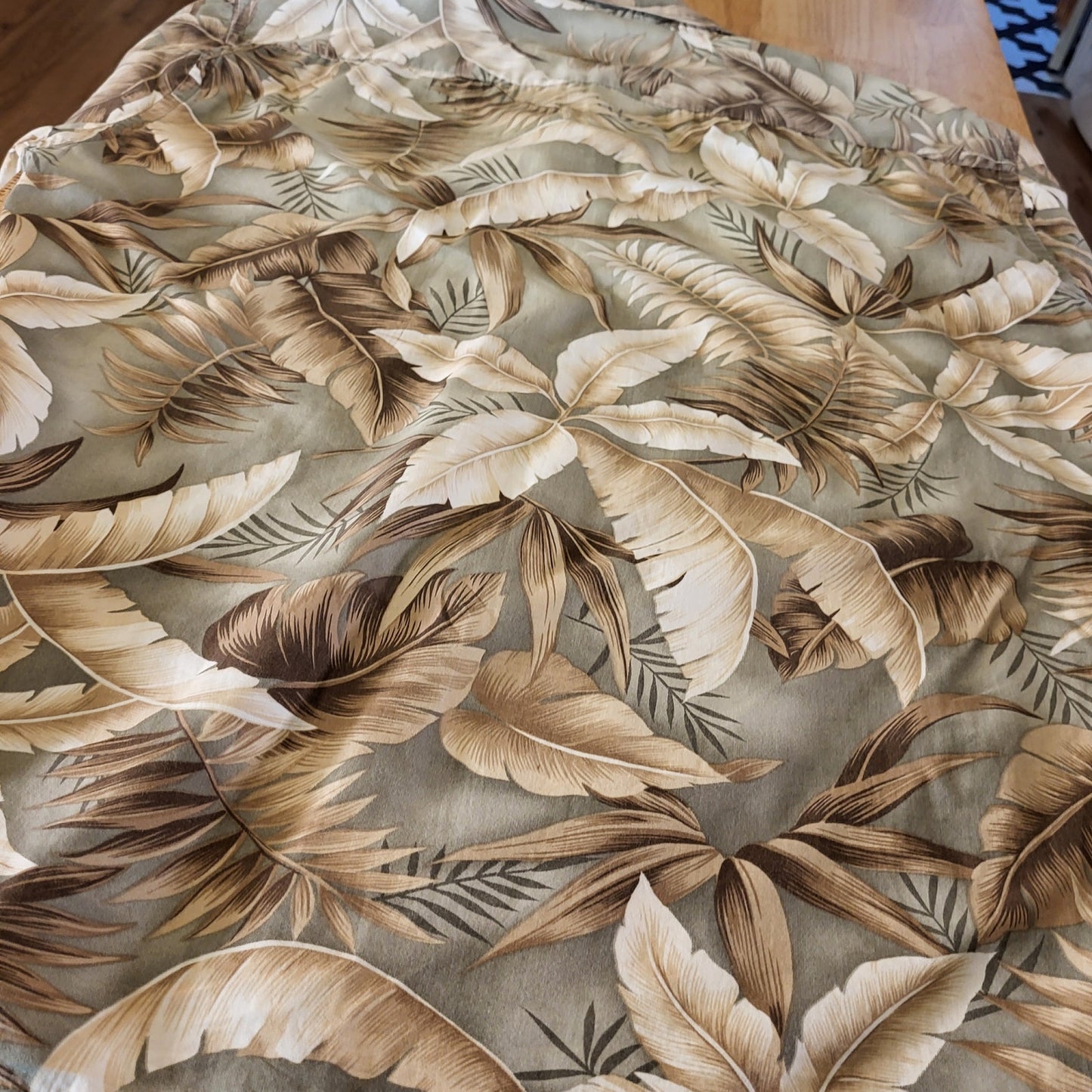 Campia Moda 100% Cotton Size L. Botanical Print Green Short Sleeve Button Down