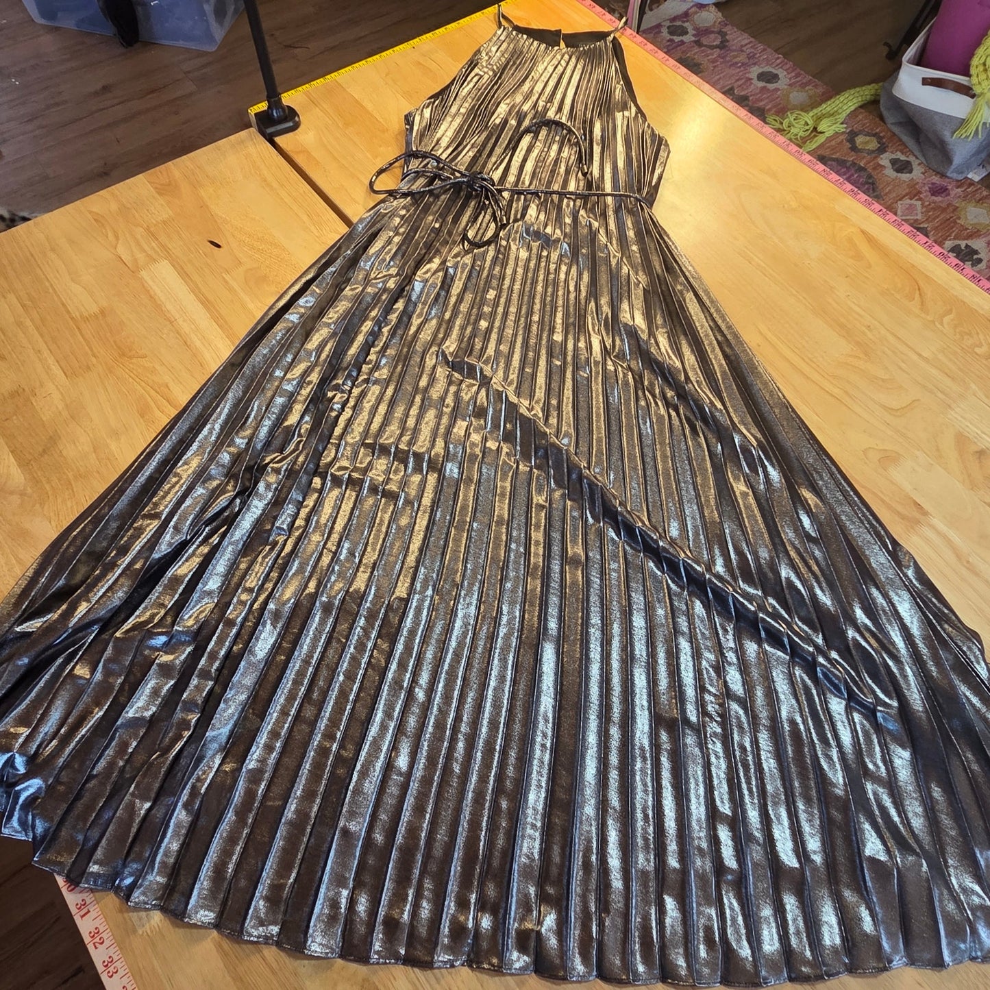 Nwt Ted Baker silver metallic pleated sleeveless midi dress belted a line size 5