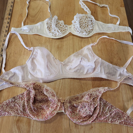 Lot of 3 Vintage Lacey Bras Pink White (Measurments Shown in Photo) Tags Missing