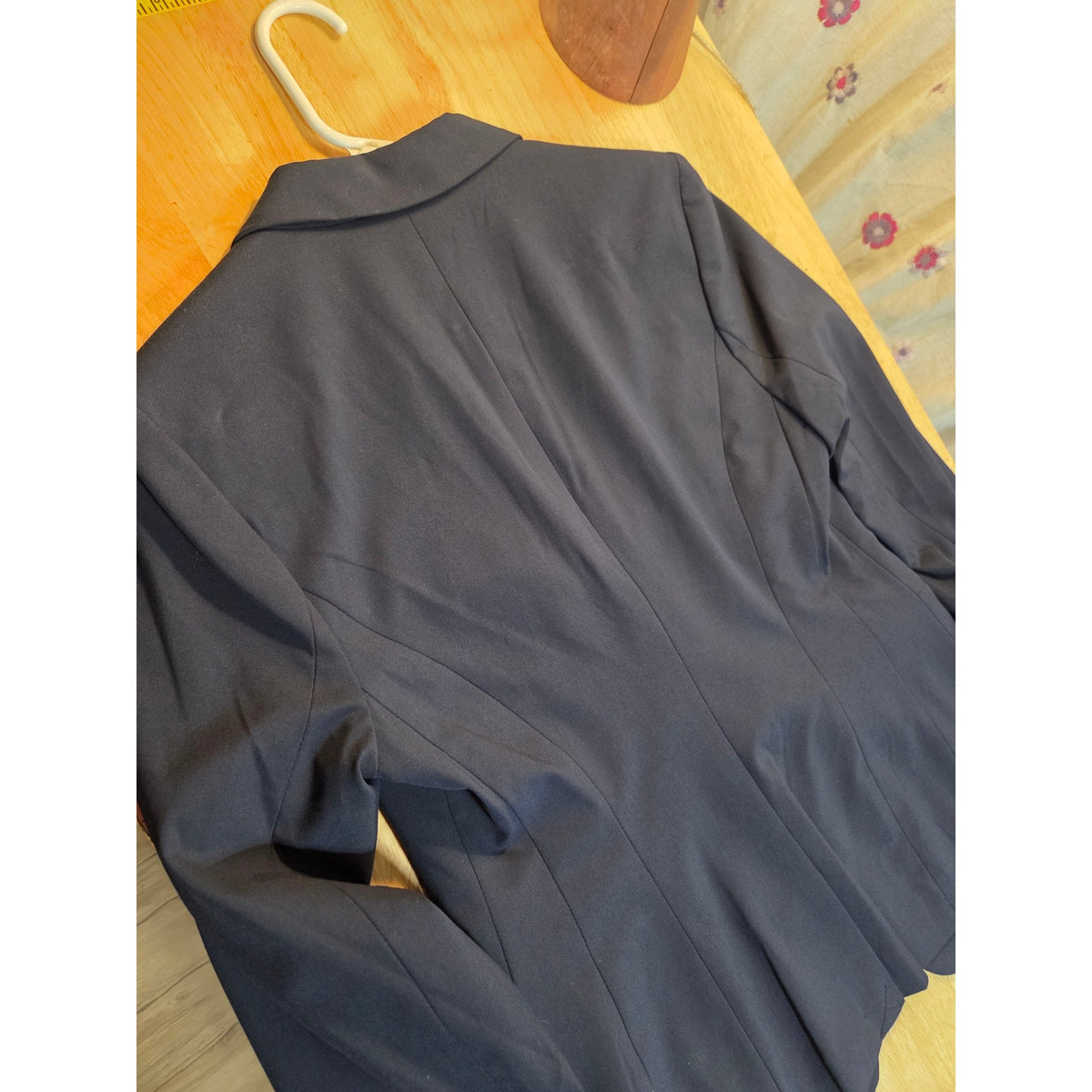 The Limited collection navy blue blazer size 4 fully lined women's fitted