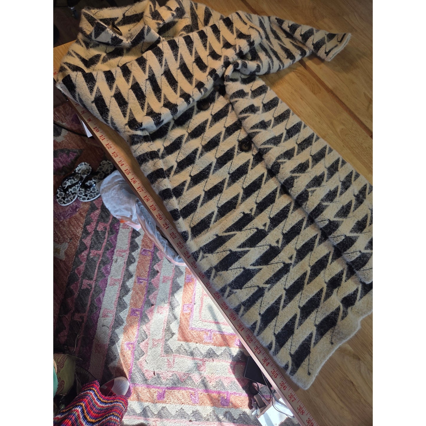Cliche wool blend houndstooth knit mid-length sweater patch pockets very soft L