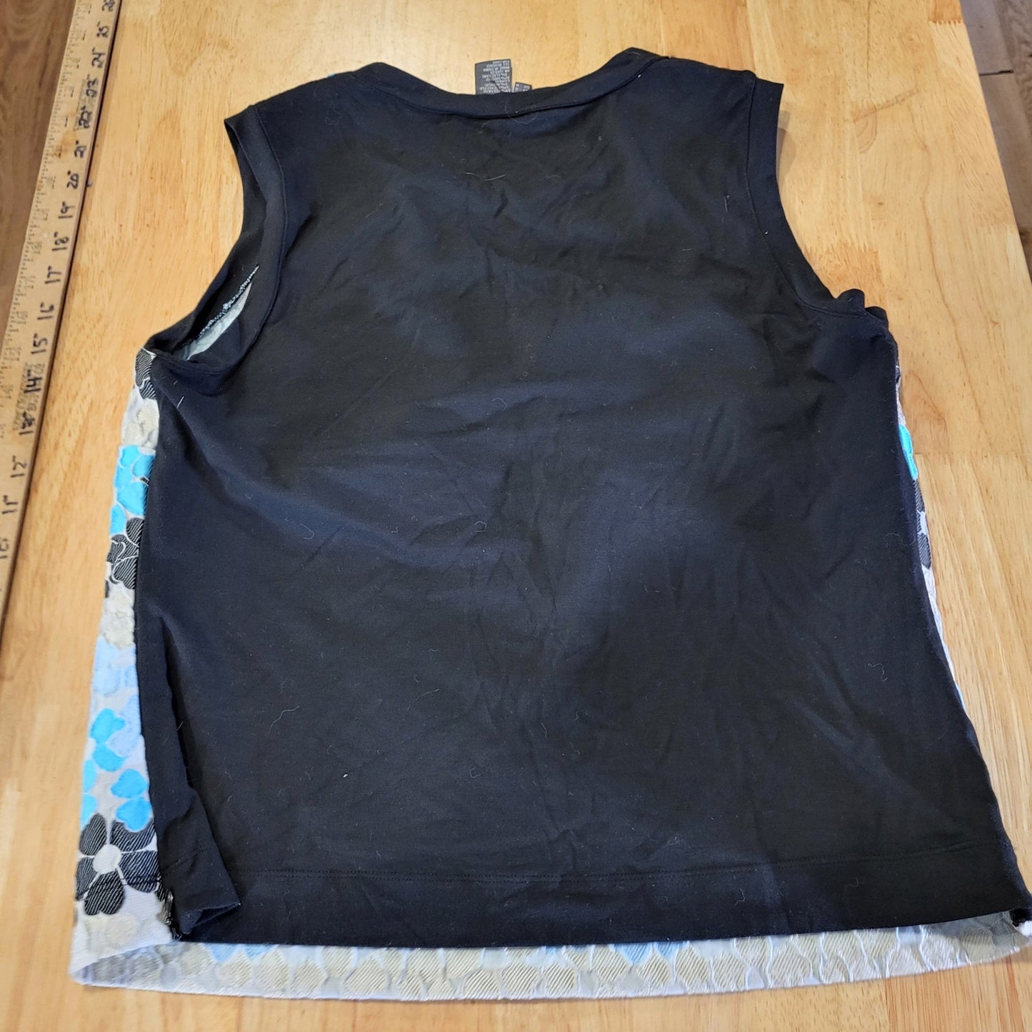Per Se Blue Daisy Embroidered Sleeveless Side Zip 22" Shoulder To Hem 18" P2P