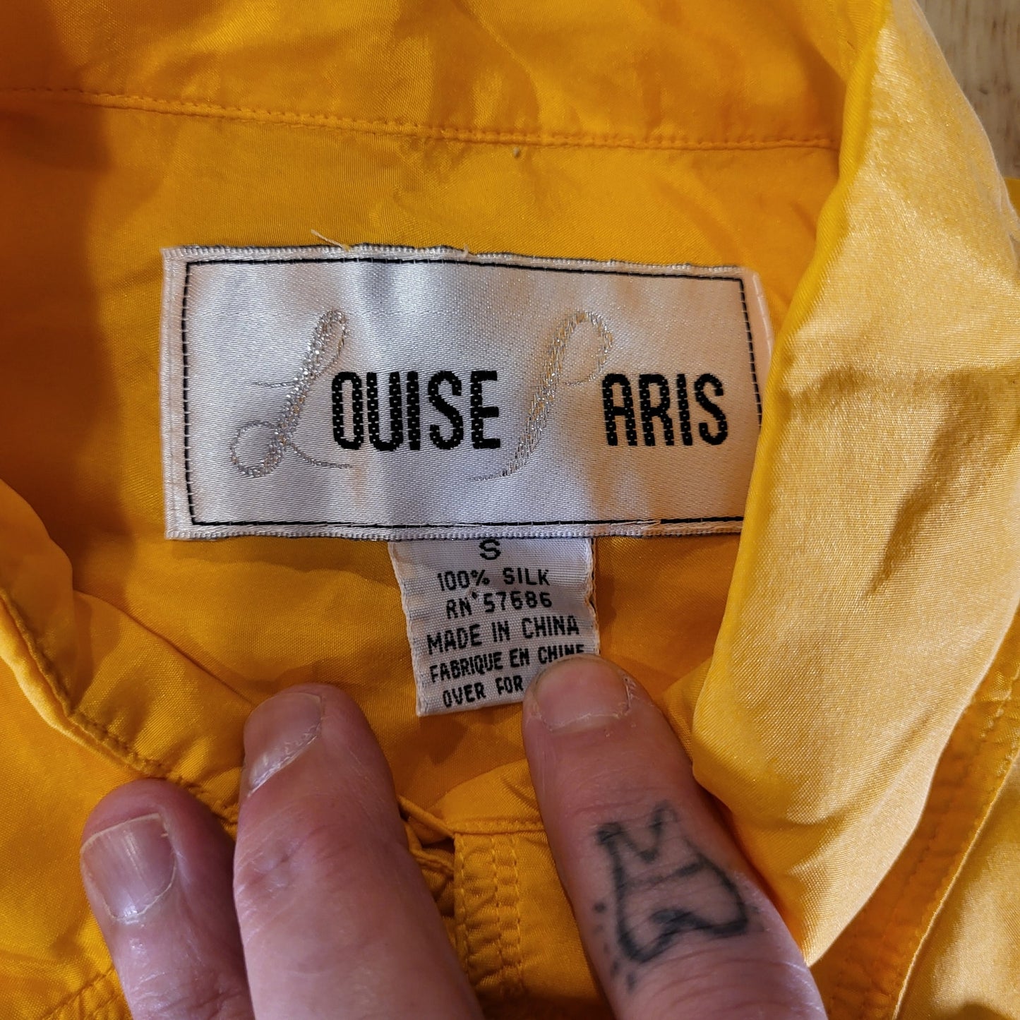 Vintage Louise Paris Mustard Yellow 100% Silk Collared Button Down Small