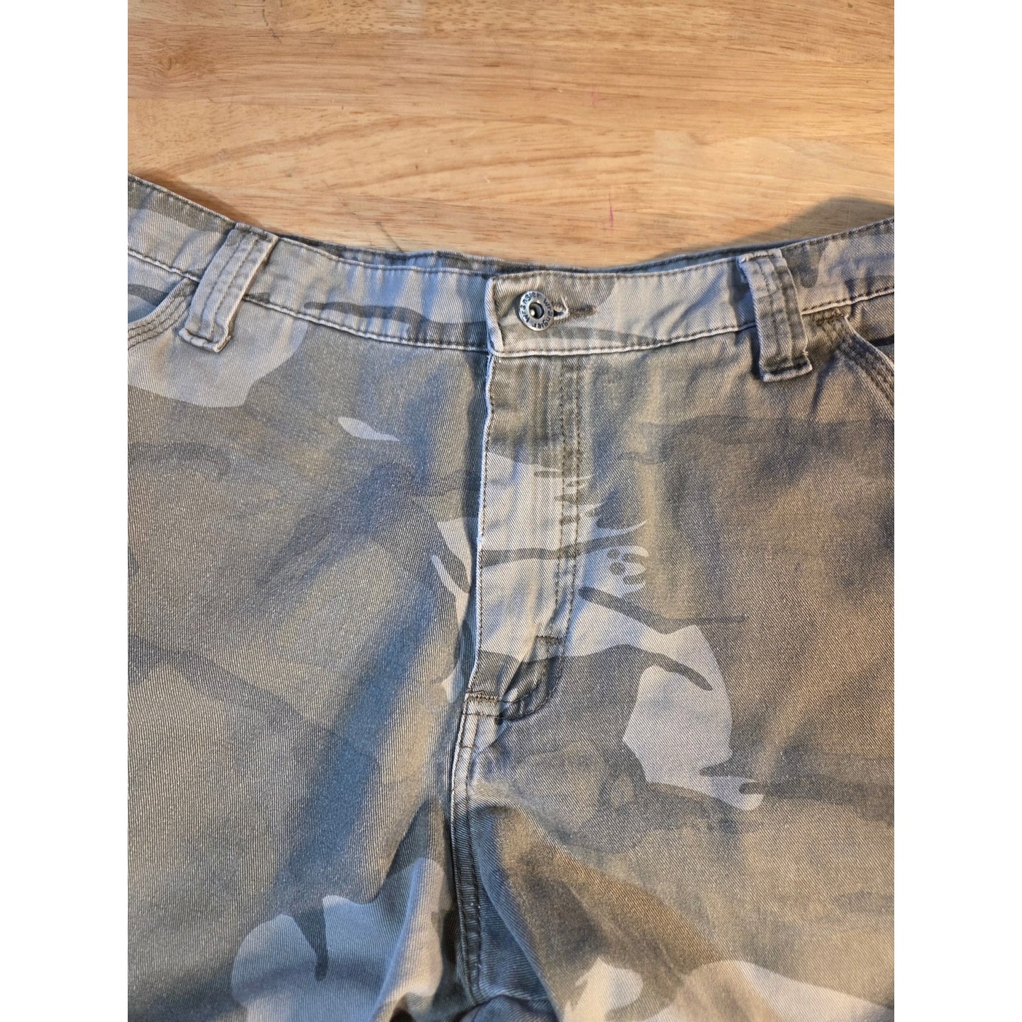 32x34 cargo camouflage pants green army fatigues