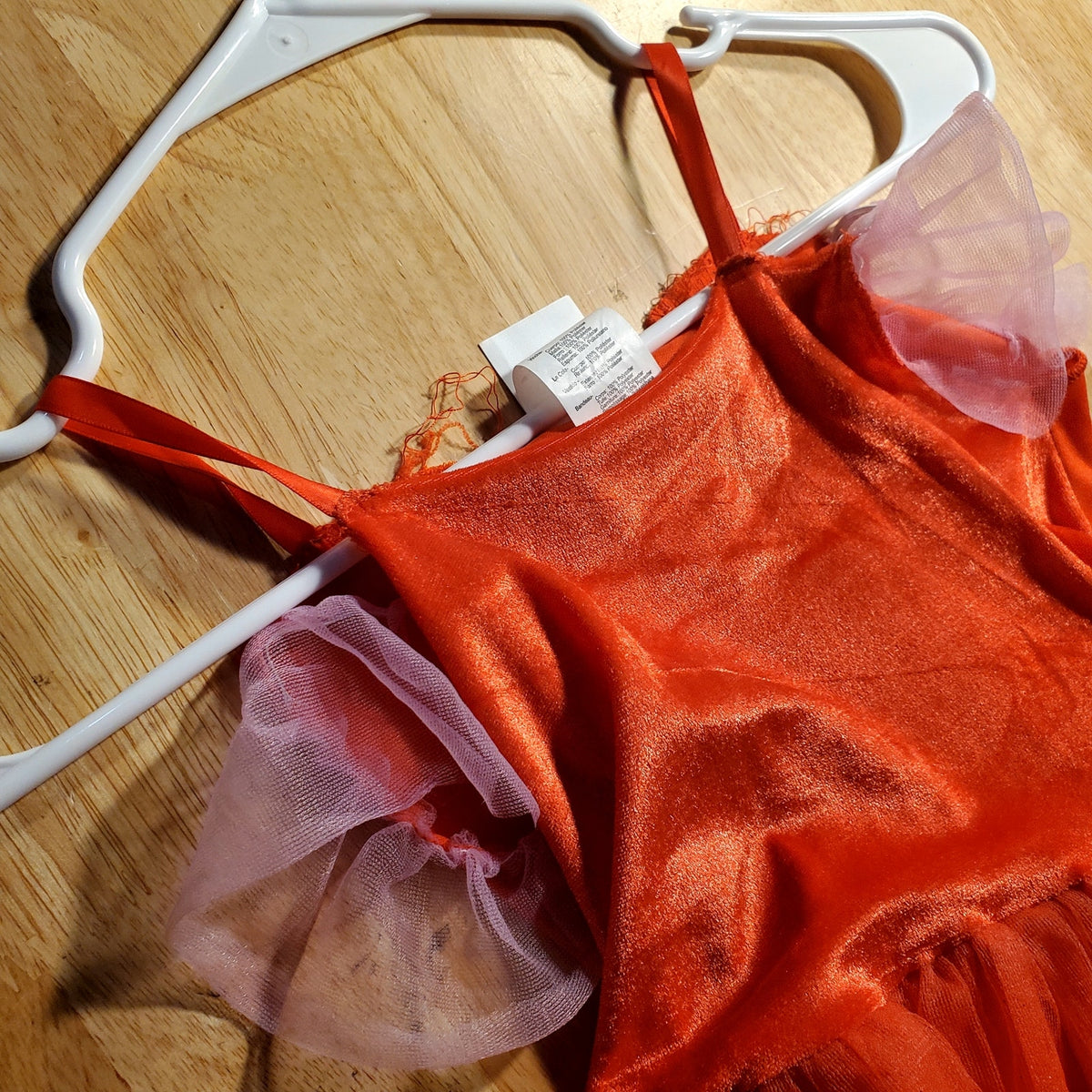Peppa Pig 3T 4T costume with tutu and tail slight damage