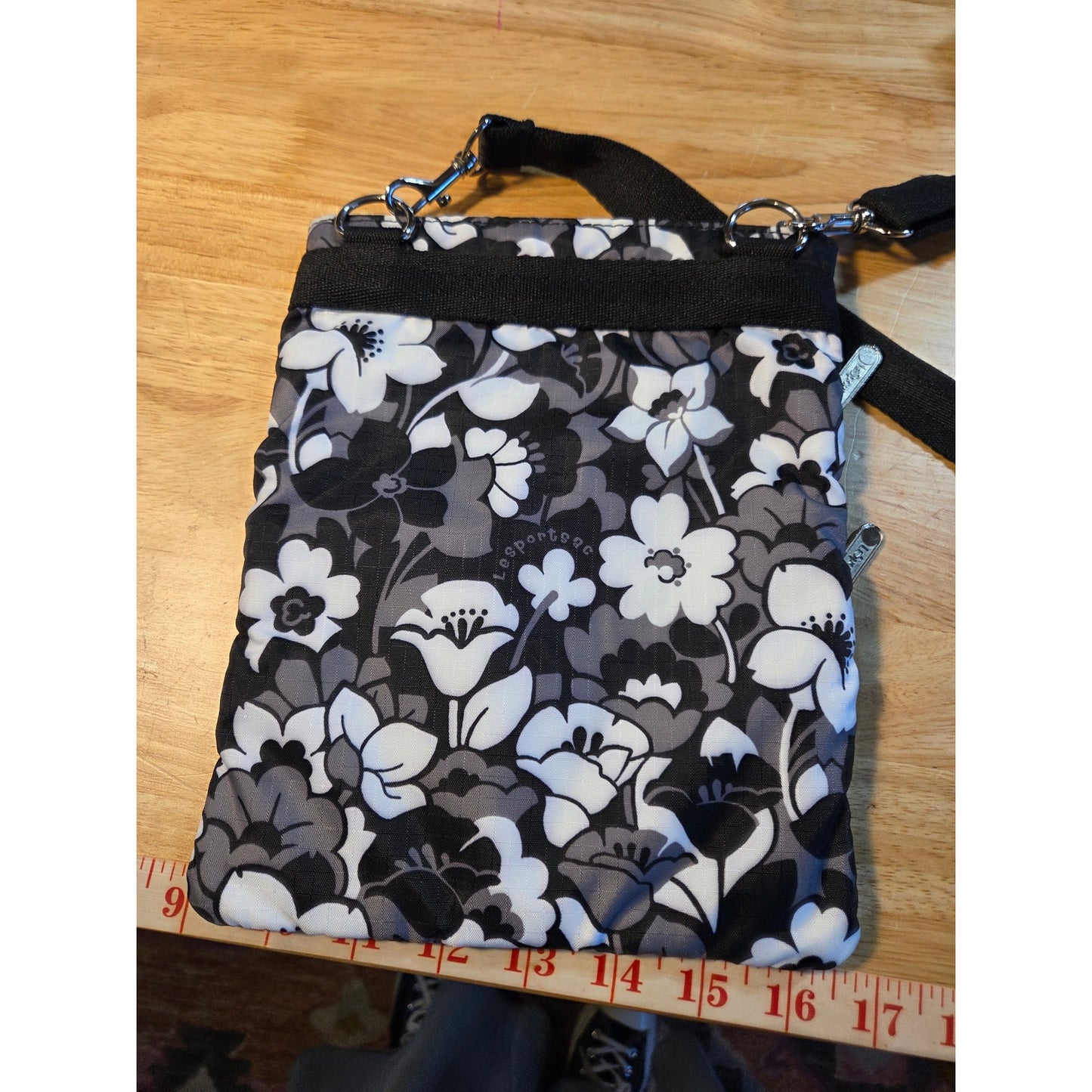 Lesportsac Never been used small black white floral shoulder strap 3 pocket