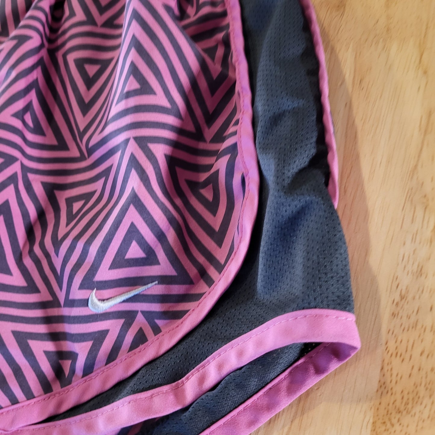 Nike Dri-Fit Pink Geometric  Print Short Athletic Size Medium