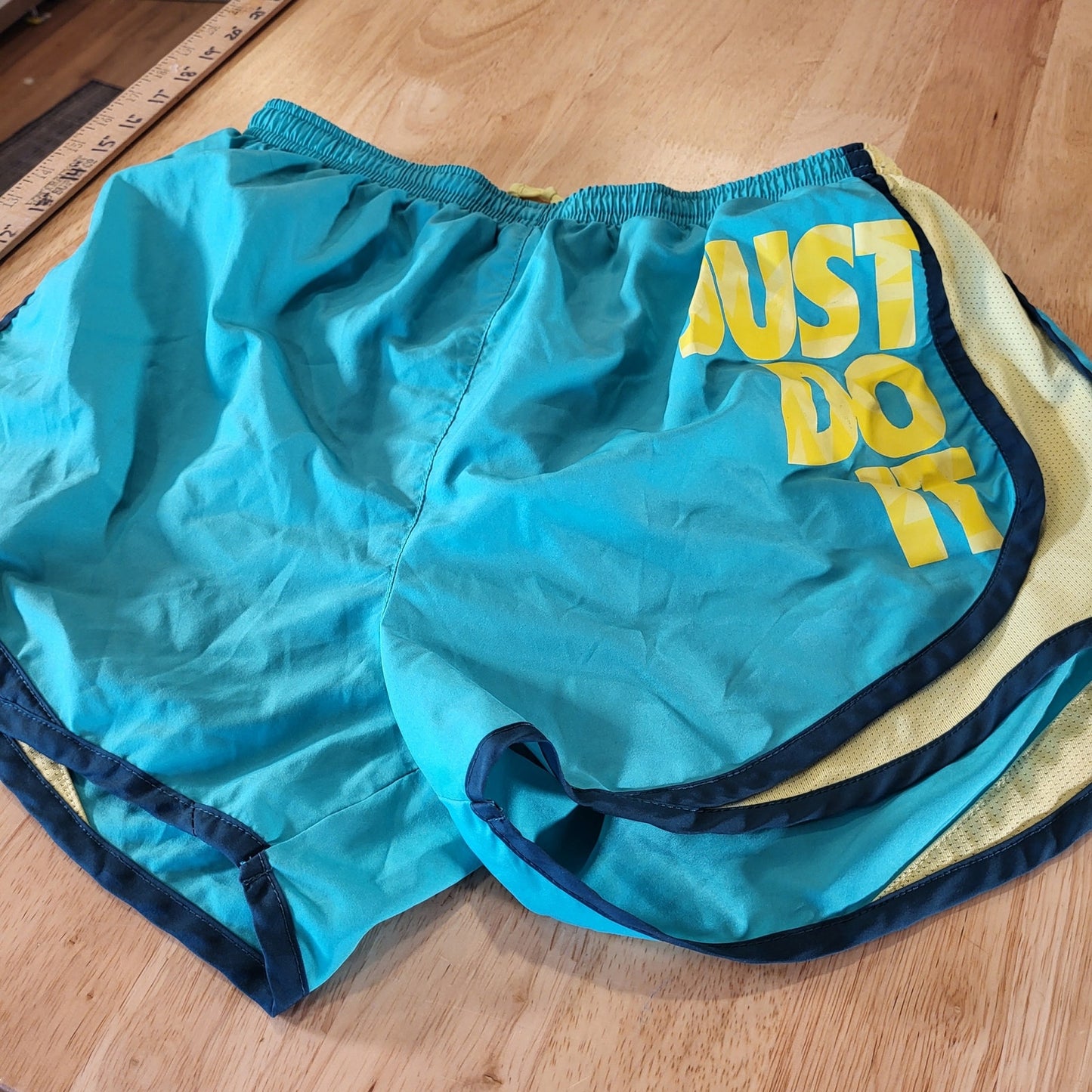 Nike Dri-Fit Just Do It Print Athletic Shorts Size Turquoise Blue Green Medium