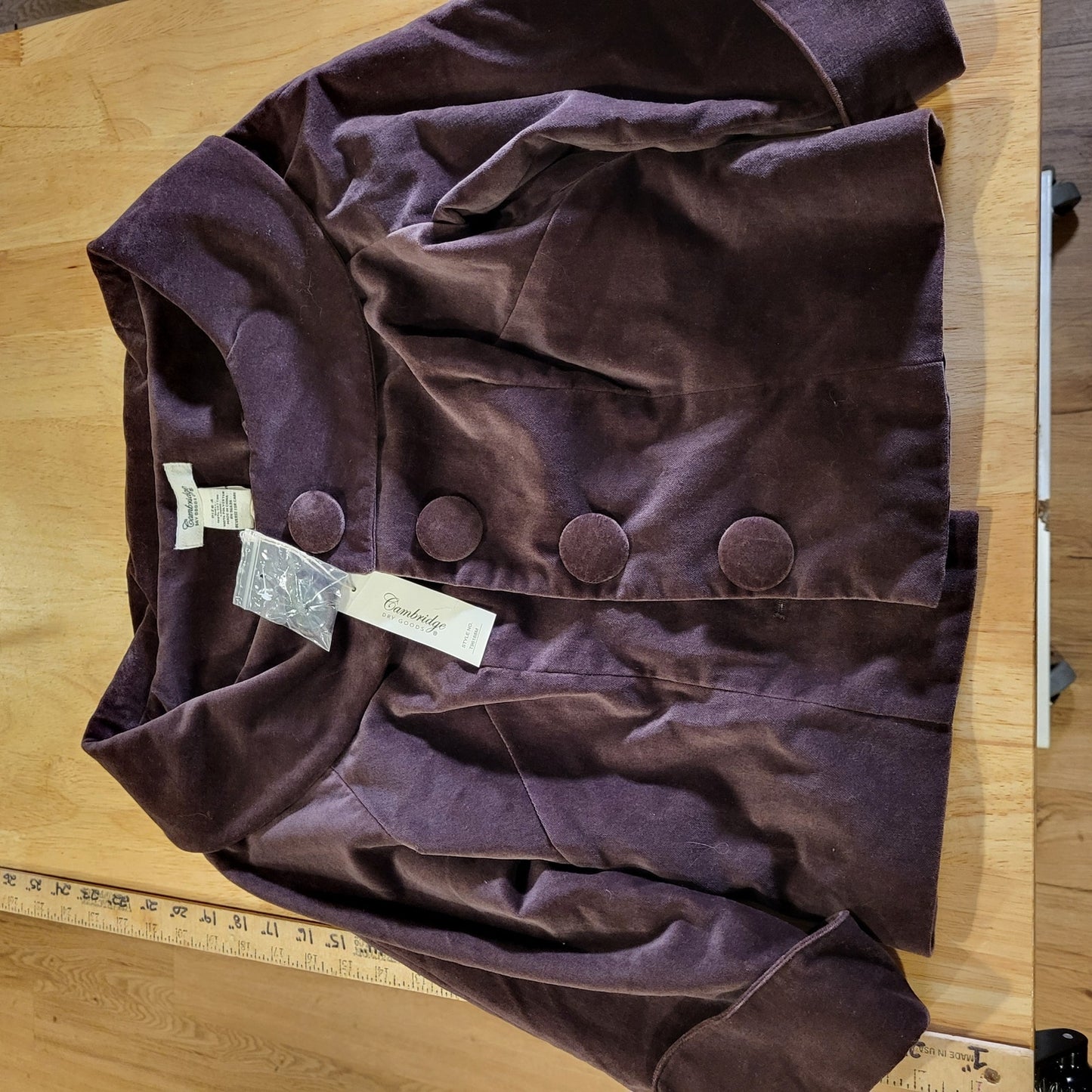 NWT Cambridge Dry Goods Opera Coat Covered buttons Collar Cuff 4 Lined Darts