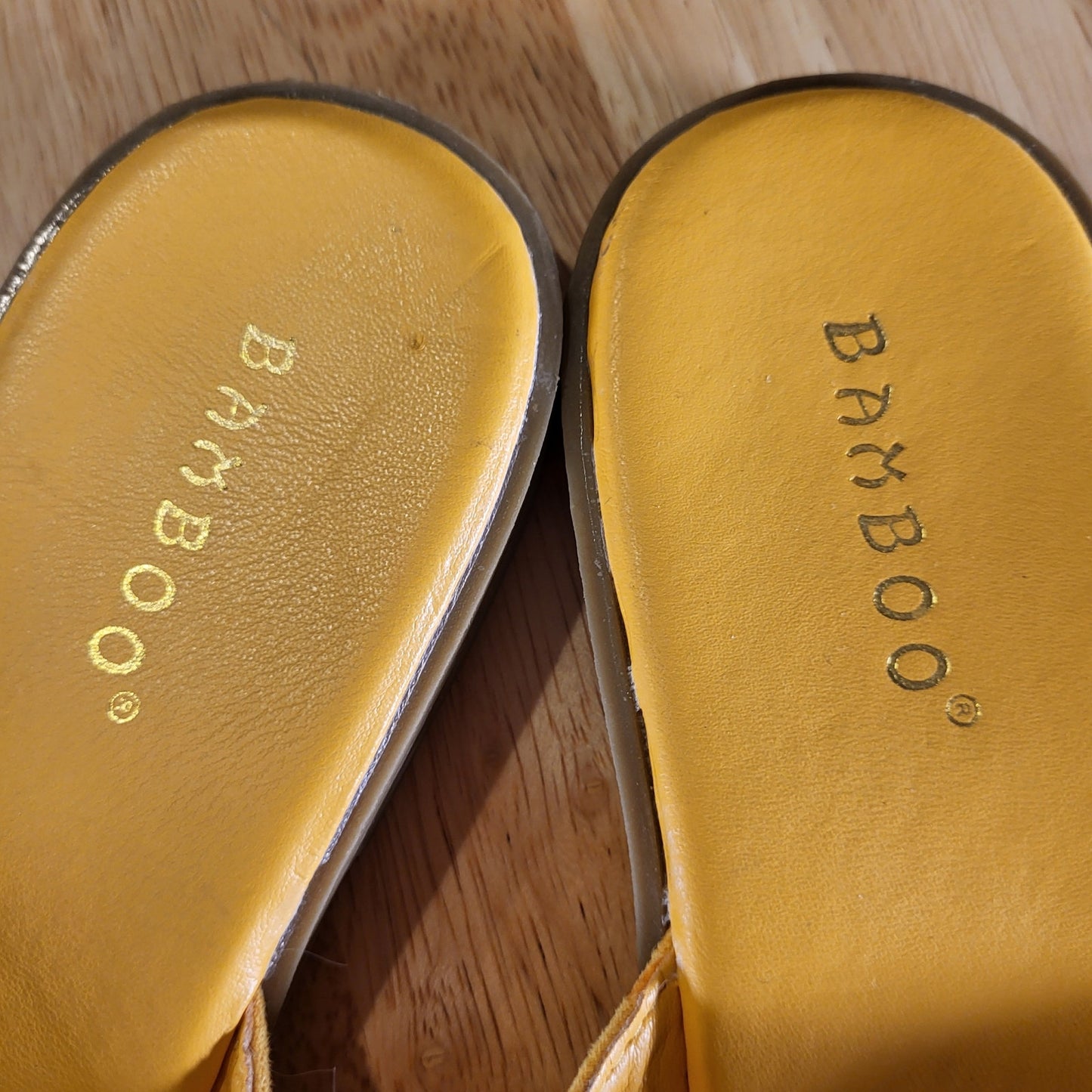 Bamboo Yellow Fabric Bow Slides Size 10 Rubber Sole Padded Comfort