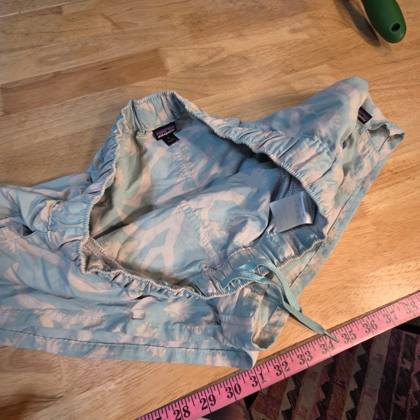 Patagonia Blue Joshua Tree Woman's Shorts White Elastic Waist Pockets Large