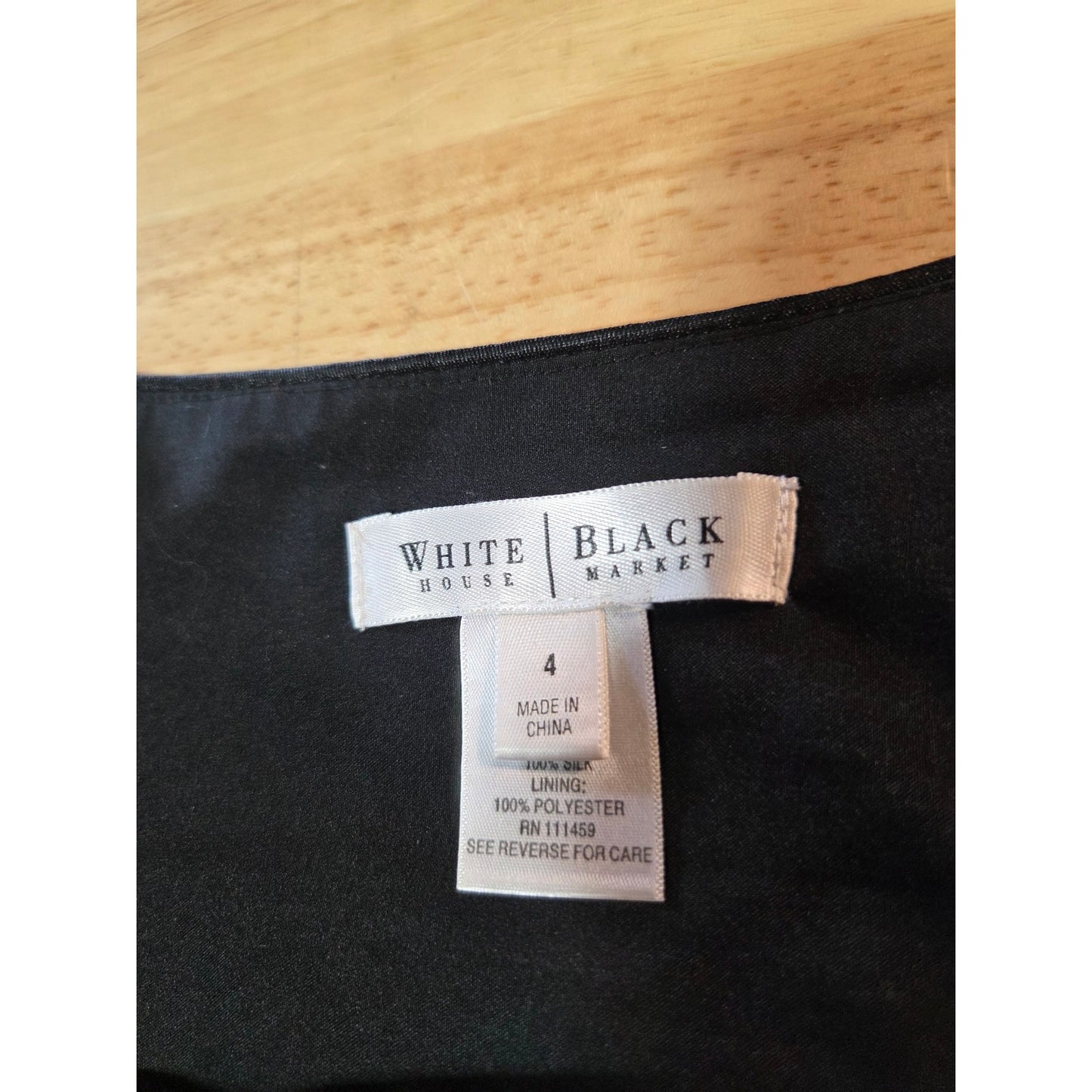 White House Black Market silk A-line skirt invisible zipper size 4 graphic