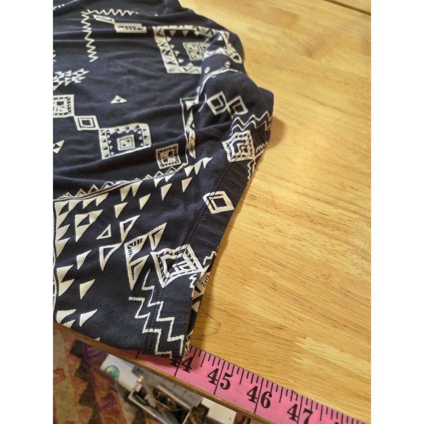 Billabong maxi skirt Jersey knits Aztec prints black and gray bodycon Medium