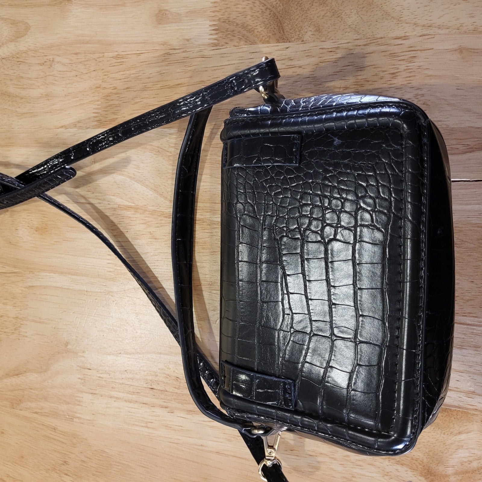 New Without Tags Zara Black Cross Body Bag Gold Metal Snake Closure Faux Leather