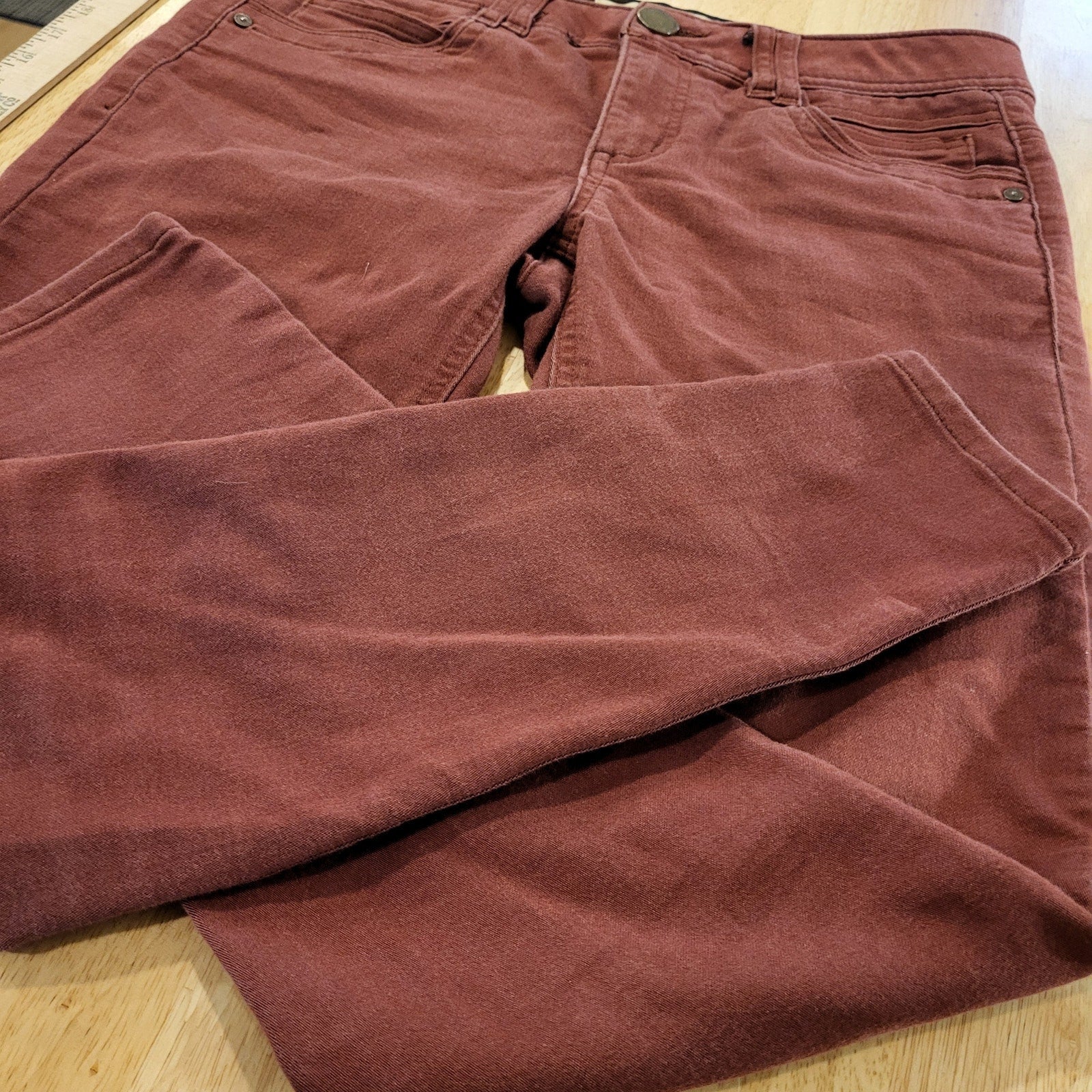 Size 4 Maroon Democracy "Ab Technology" Skinny Jeans Elastic Waist