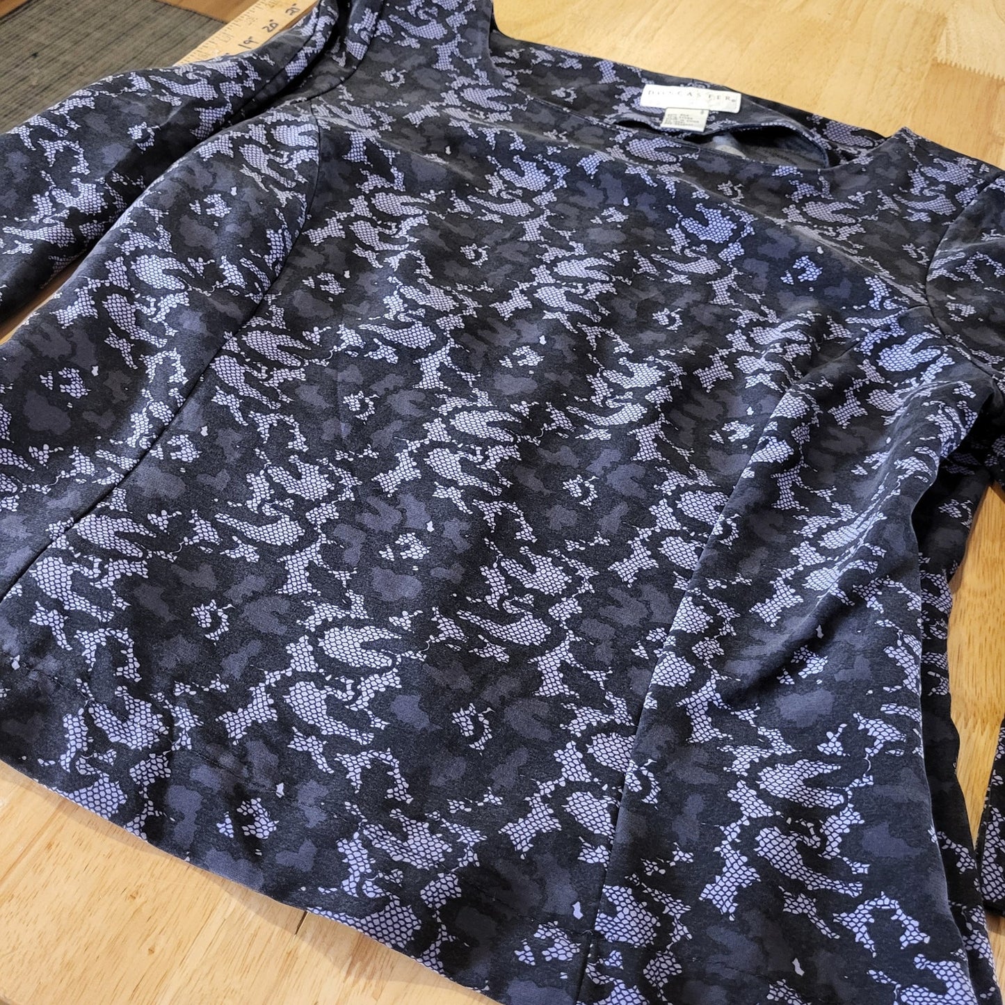 Doncaster purple and black lace print silks 3/4 length sleeve invisible zipper 