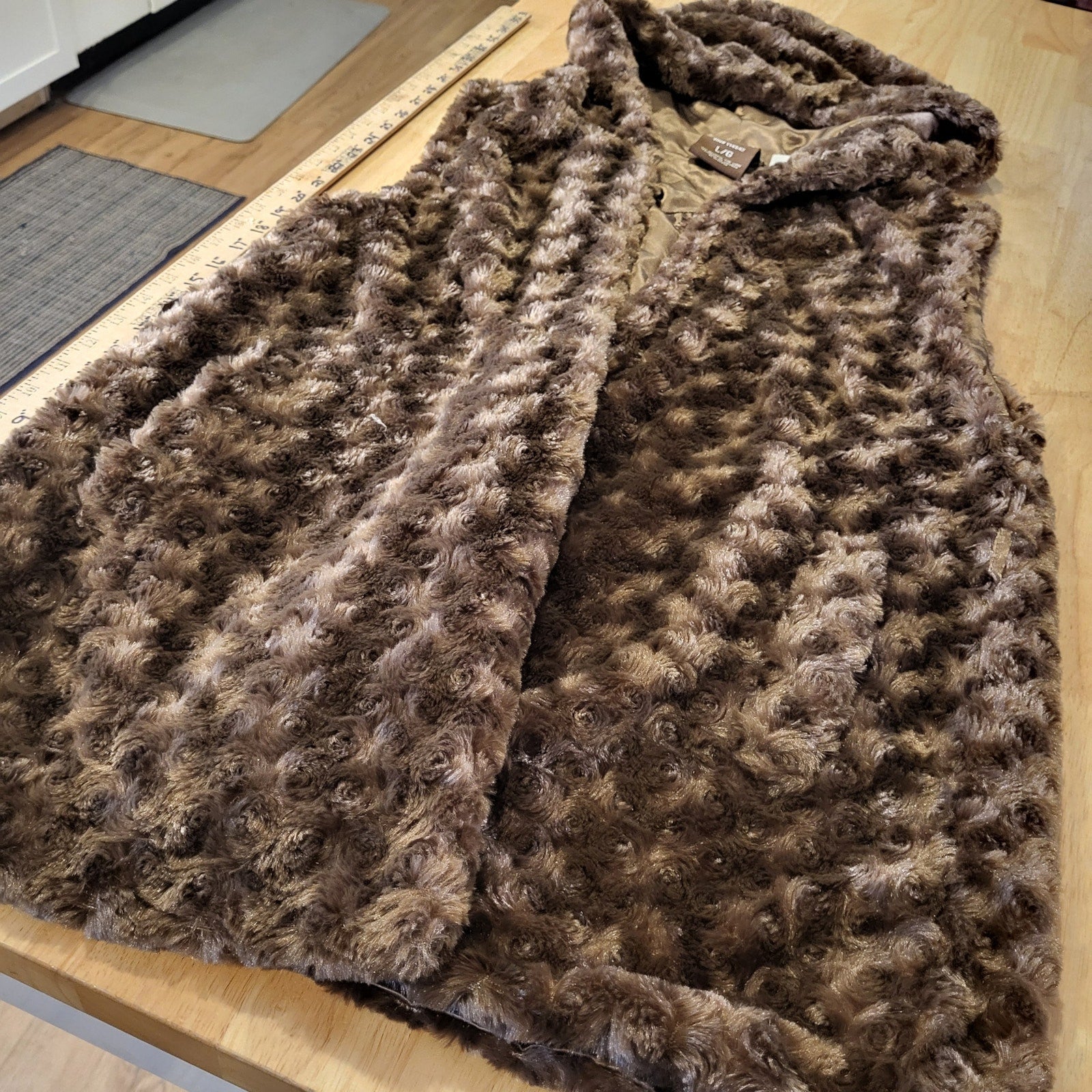 Joujou vintage Y2K mob wife Brown faux fur hooded vest large check pattern