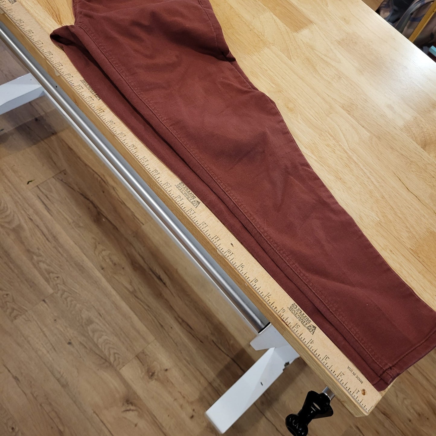 Size 4 Maroon Democracy "Ab Technology" Skinny Jeans Elastic Waist