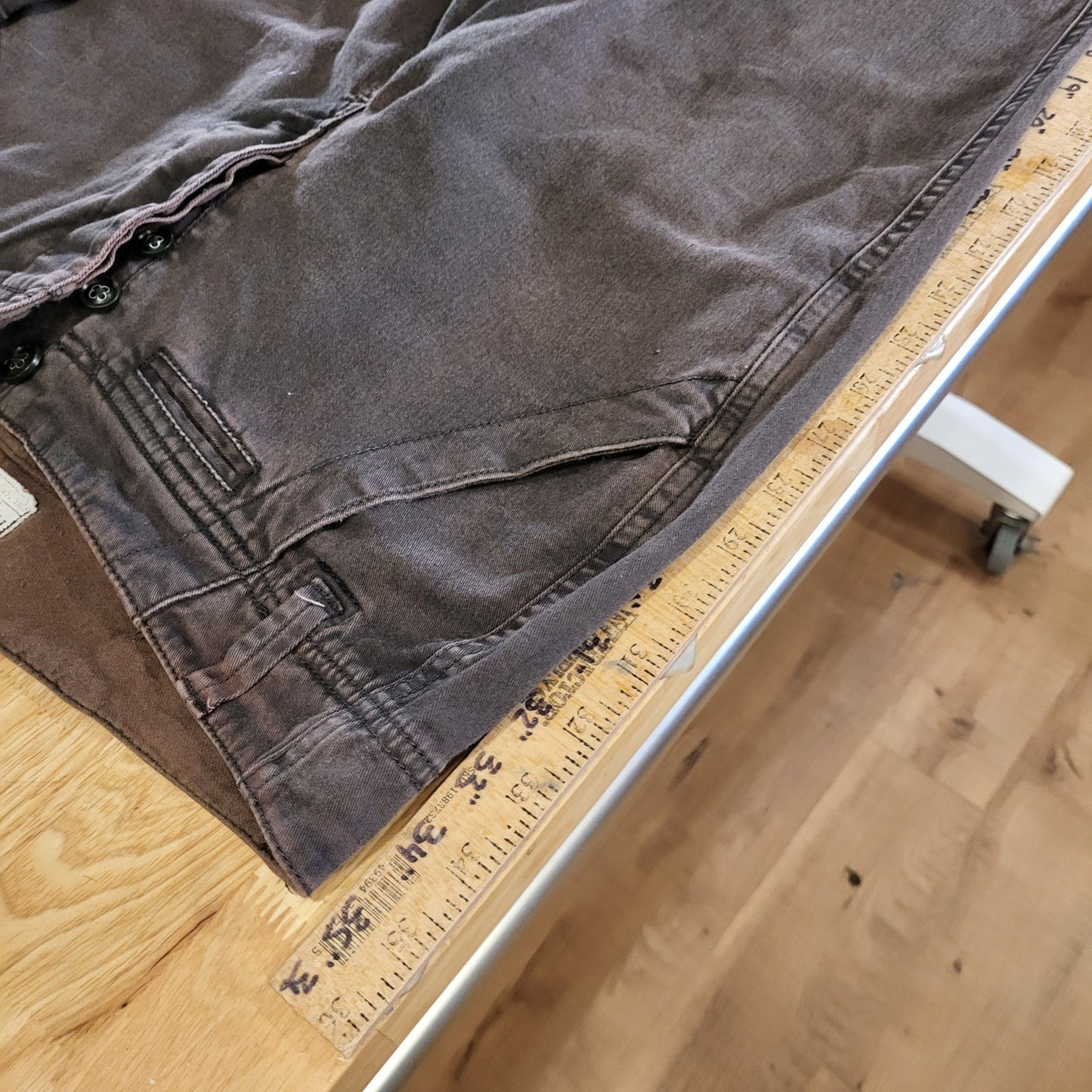 Free People Brown Tapered Slacks Pants Size 6 contrast cuff back waist detail