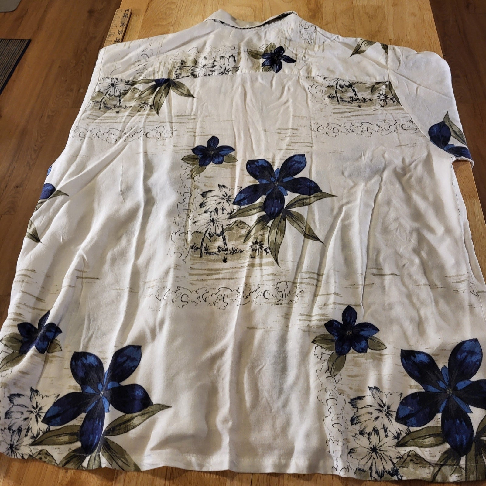 Puritan Viscos White Hawaiian Collared Short Sleeve Shirt Blue Green Large