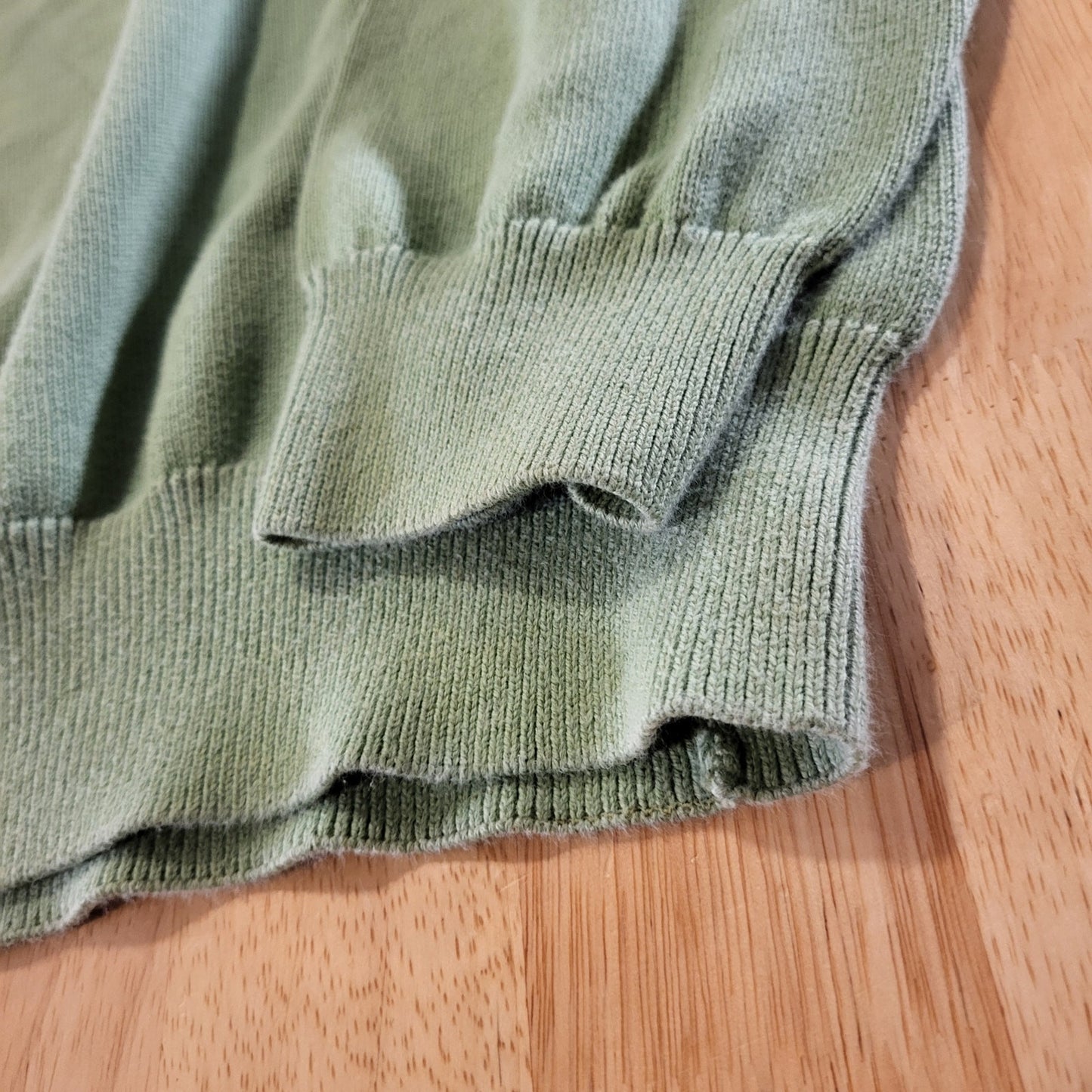Pastel Green Lacoste V-neck Sweater Cotton 23"p2p 37" Long 