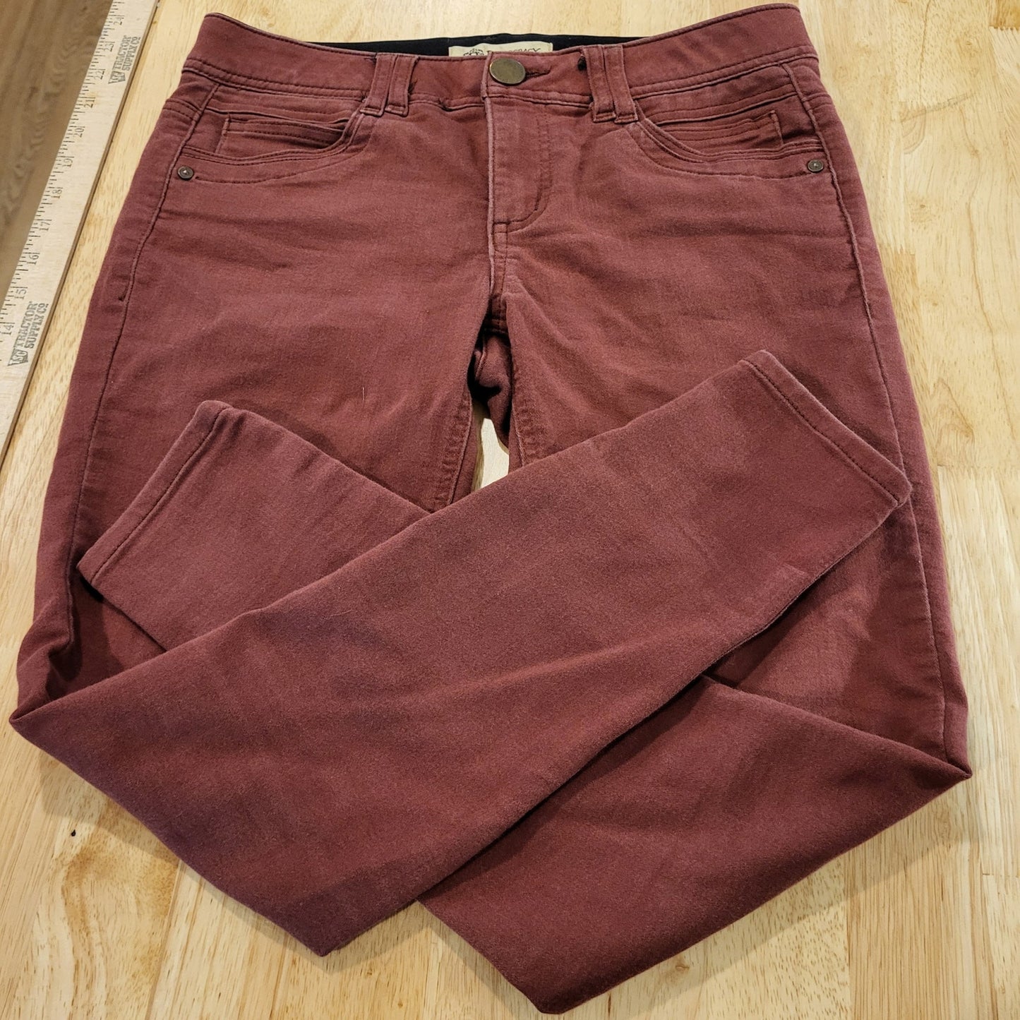 Size 4 Maroon Democracy "Ab Technology" Skinny Jeans Elastic Waist
