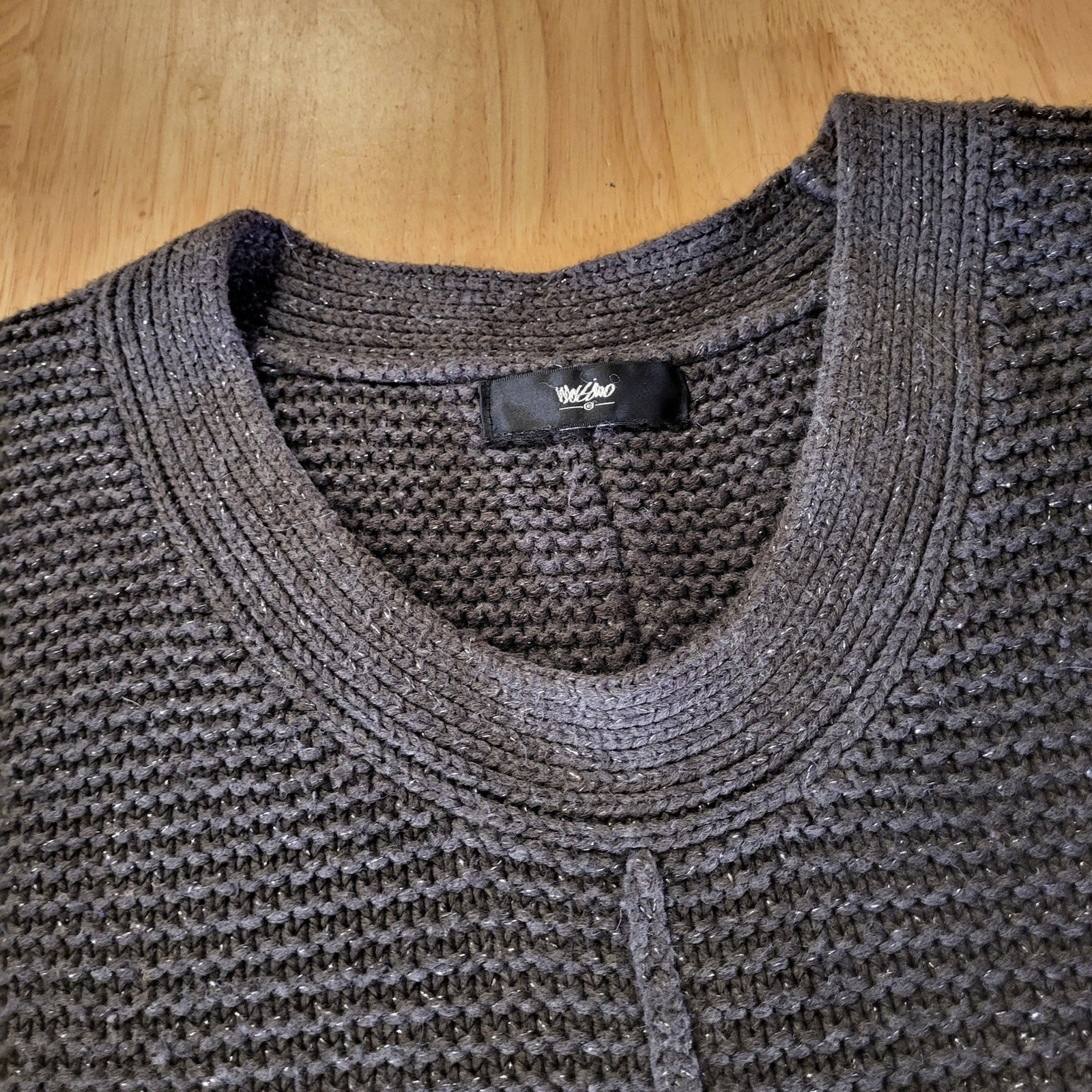 Mossimo Charcoal Gray Metallic Chunky Knit 25" p2p Raised Center Seam V-neck Med