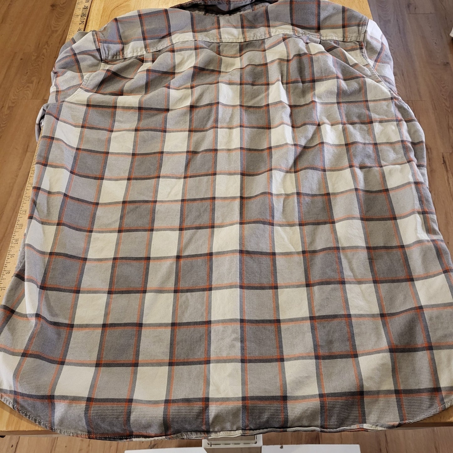 Eddie Bauer Classic Fit XL Long Sleeve Plaid Collared Button Down 100% Cotton 